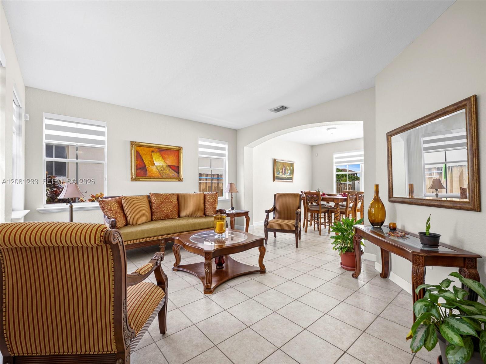 15541 SW 21st Ter — Photo 3