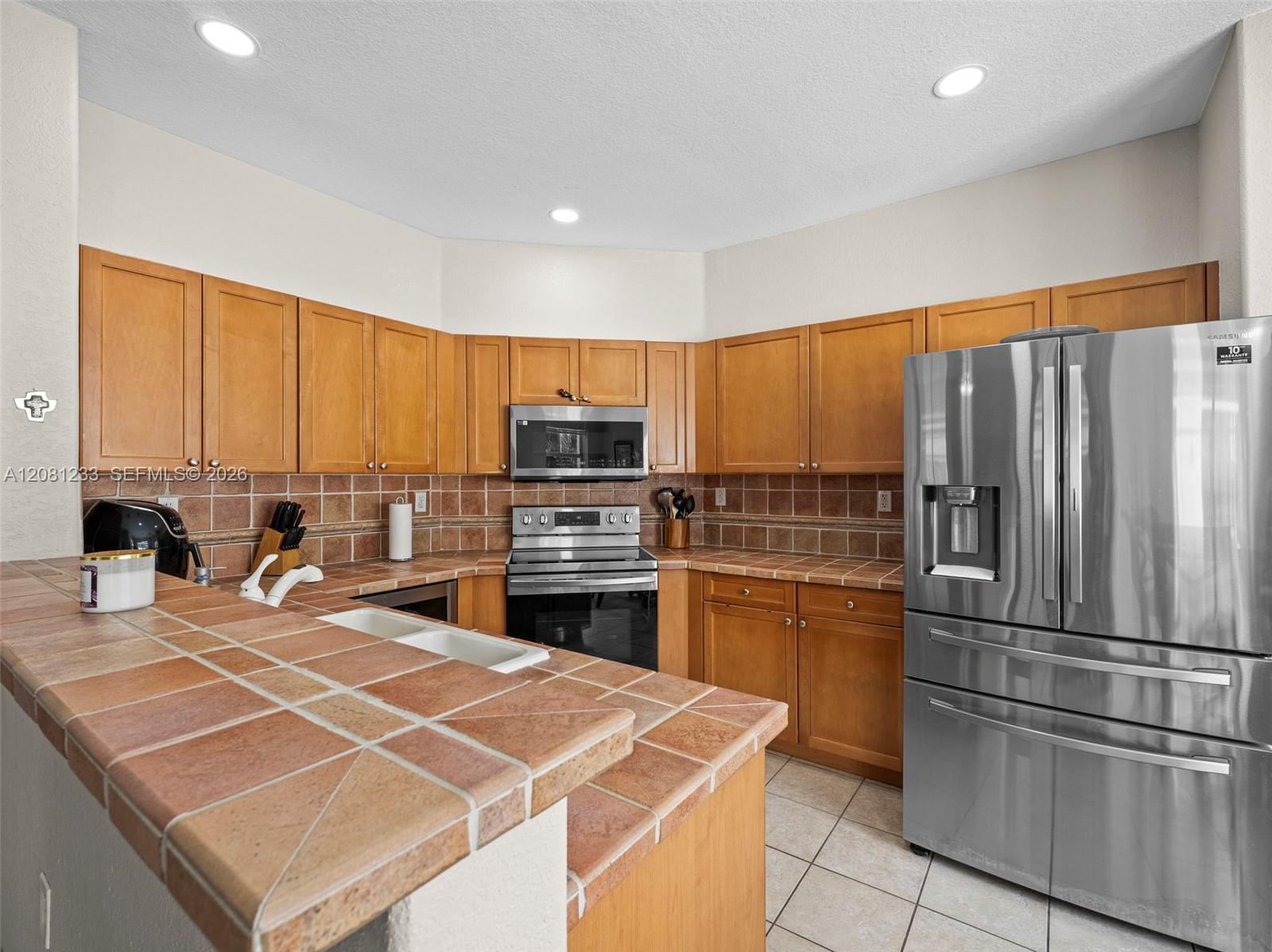 15541 SW 21st Ter — Photo 5