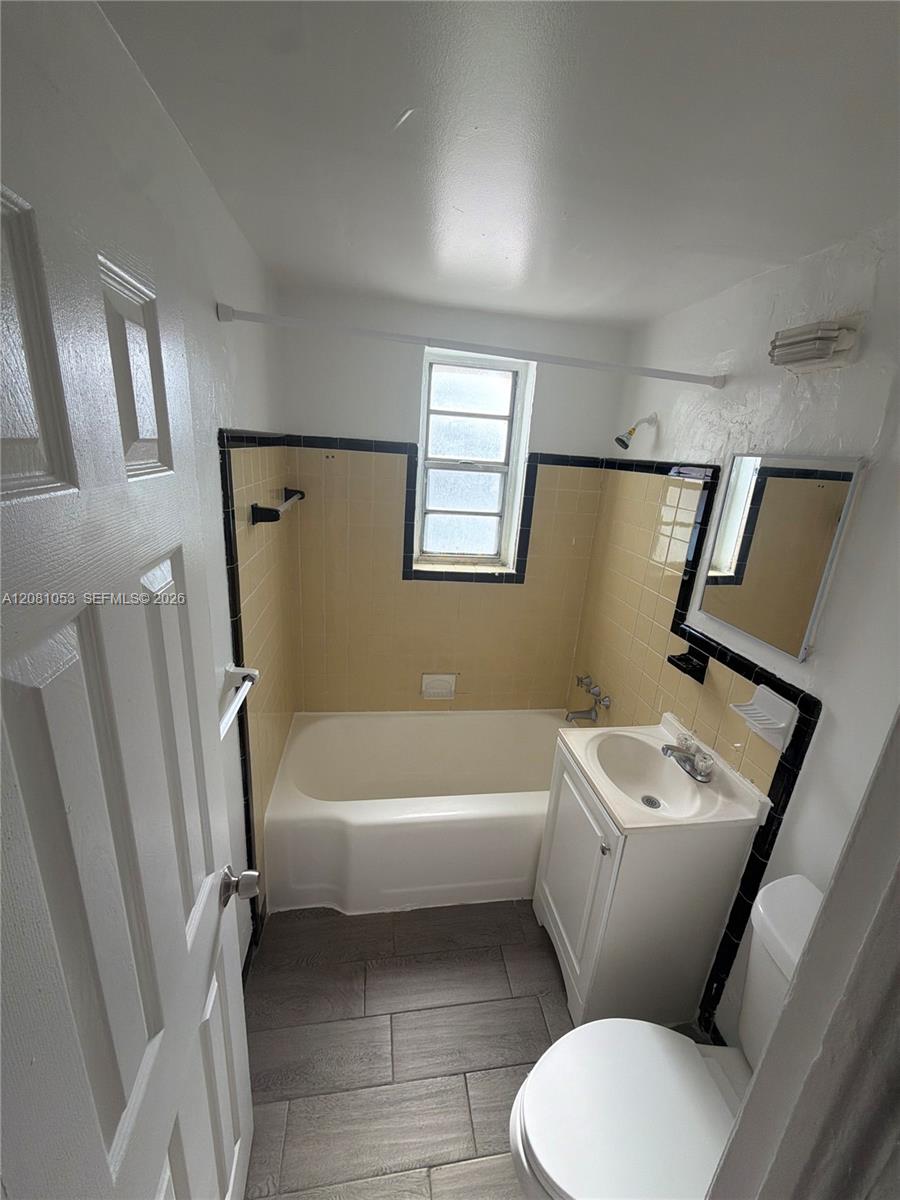 10085 NW 7 Ct # B — Photo 2