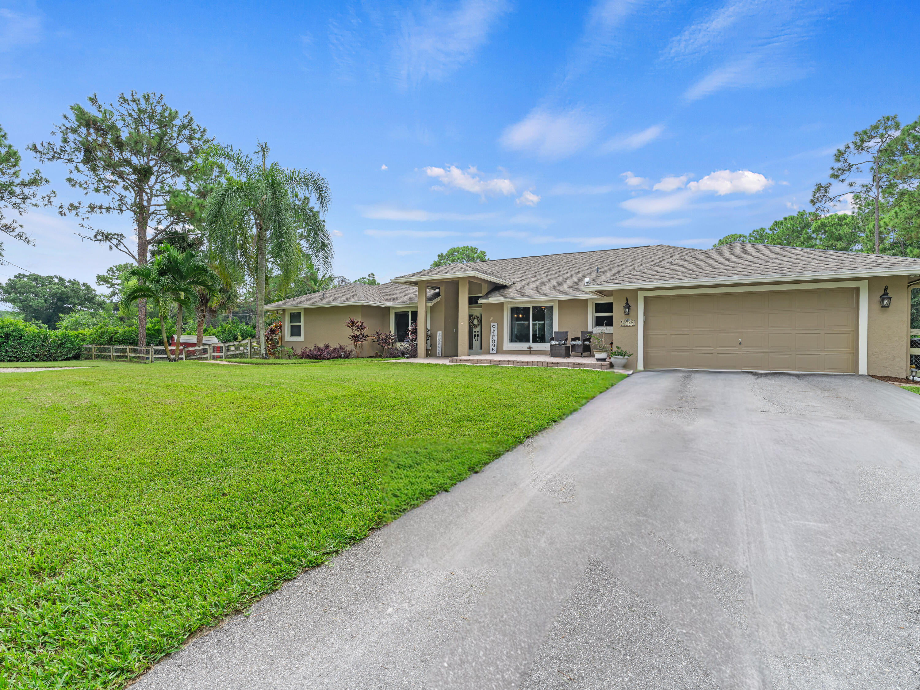 18392 N 50th St Street N, Loxahatchee FL 33470