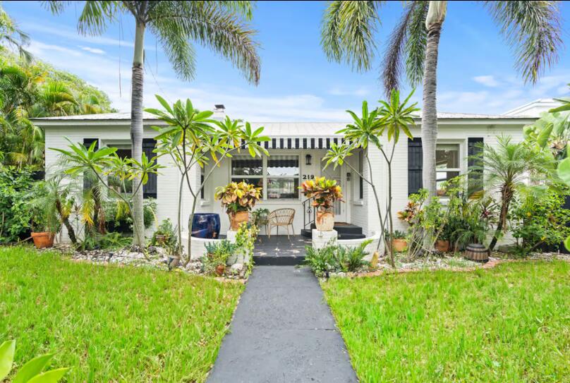 219 31st Street, West Palm Beach FL 33407