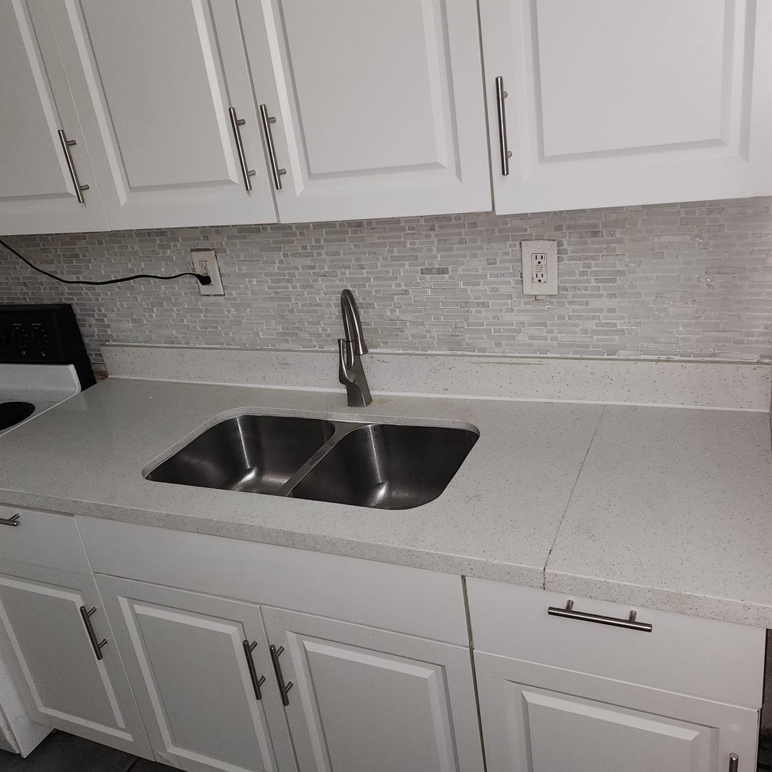 2449 NW 7TH Street — Photo 3