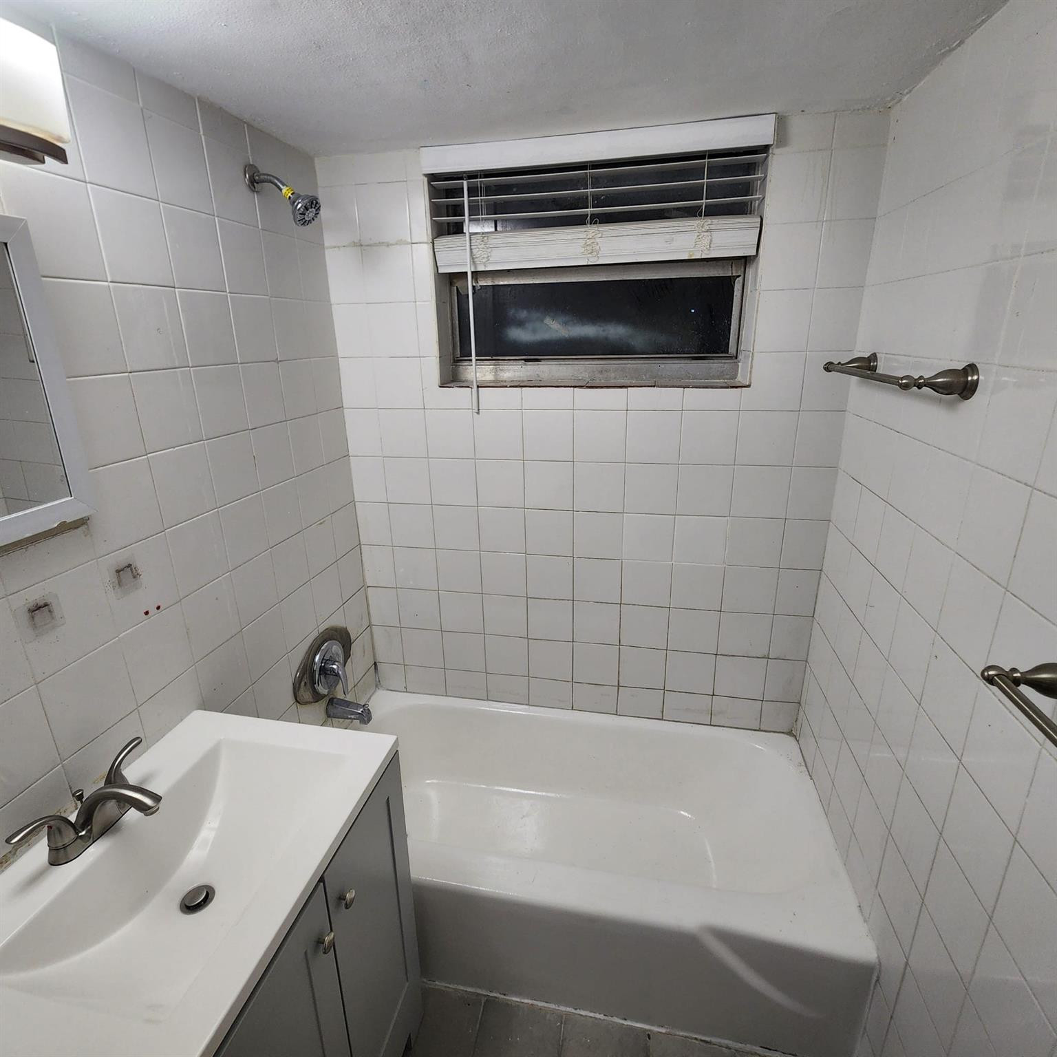 2449 NW 7TH Street — Photo 5