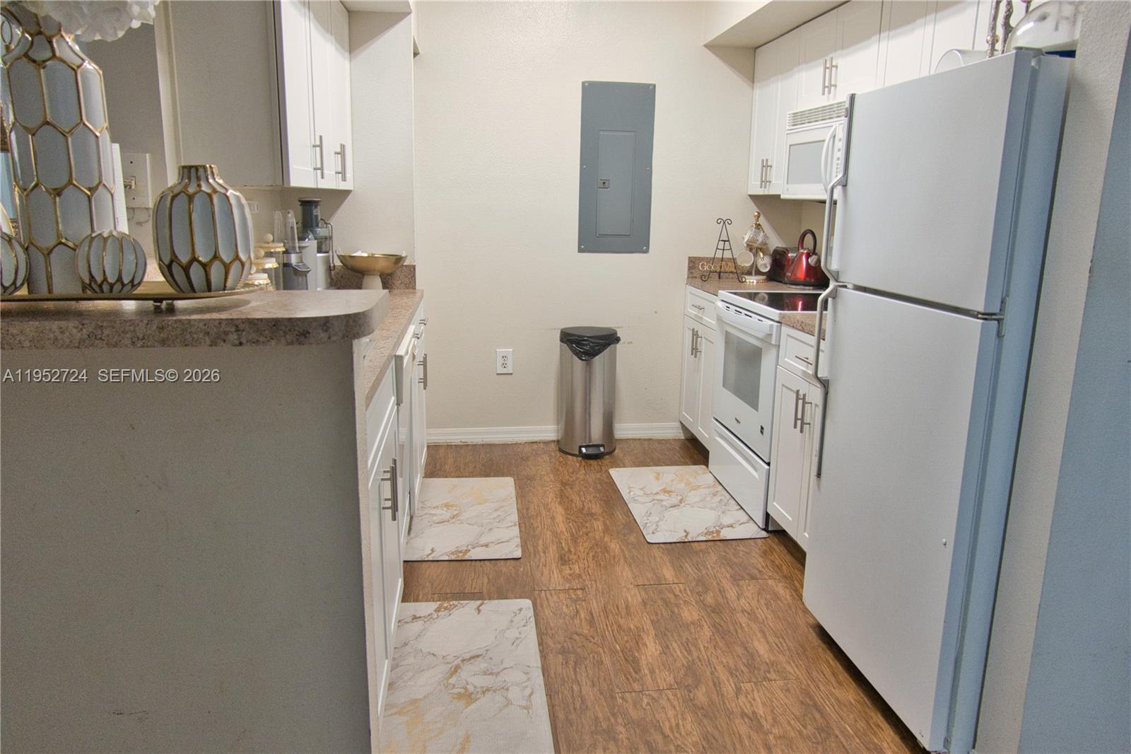 215 SW 117th Ter # 14304 — Photo 4