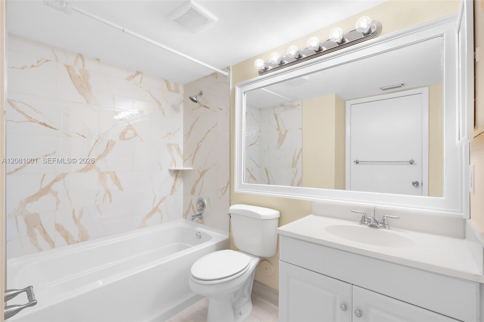 1178 Coral Club Dr # 1178 — Photo 3