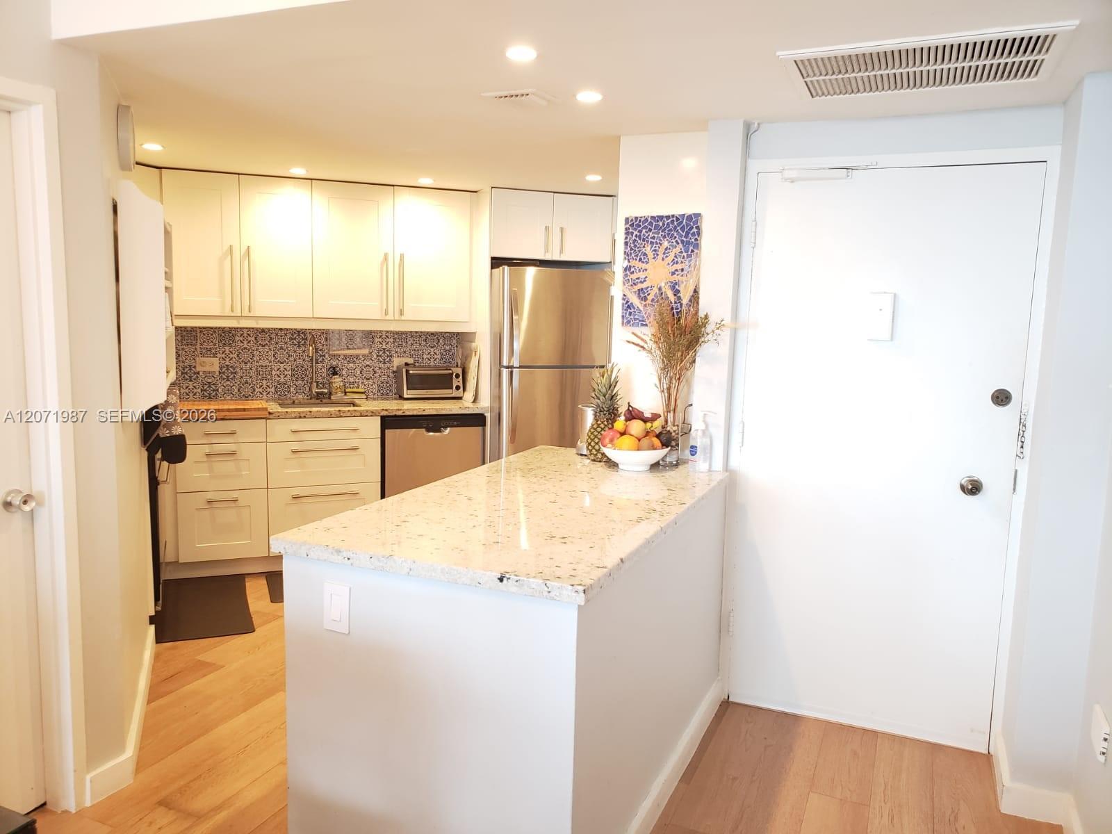 801 Brickell Bay Dr # 1767 — Photo 4