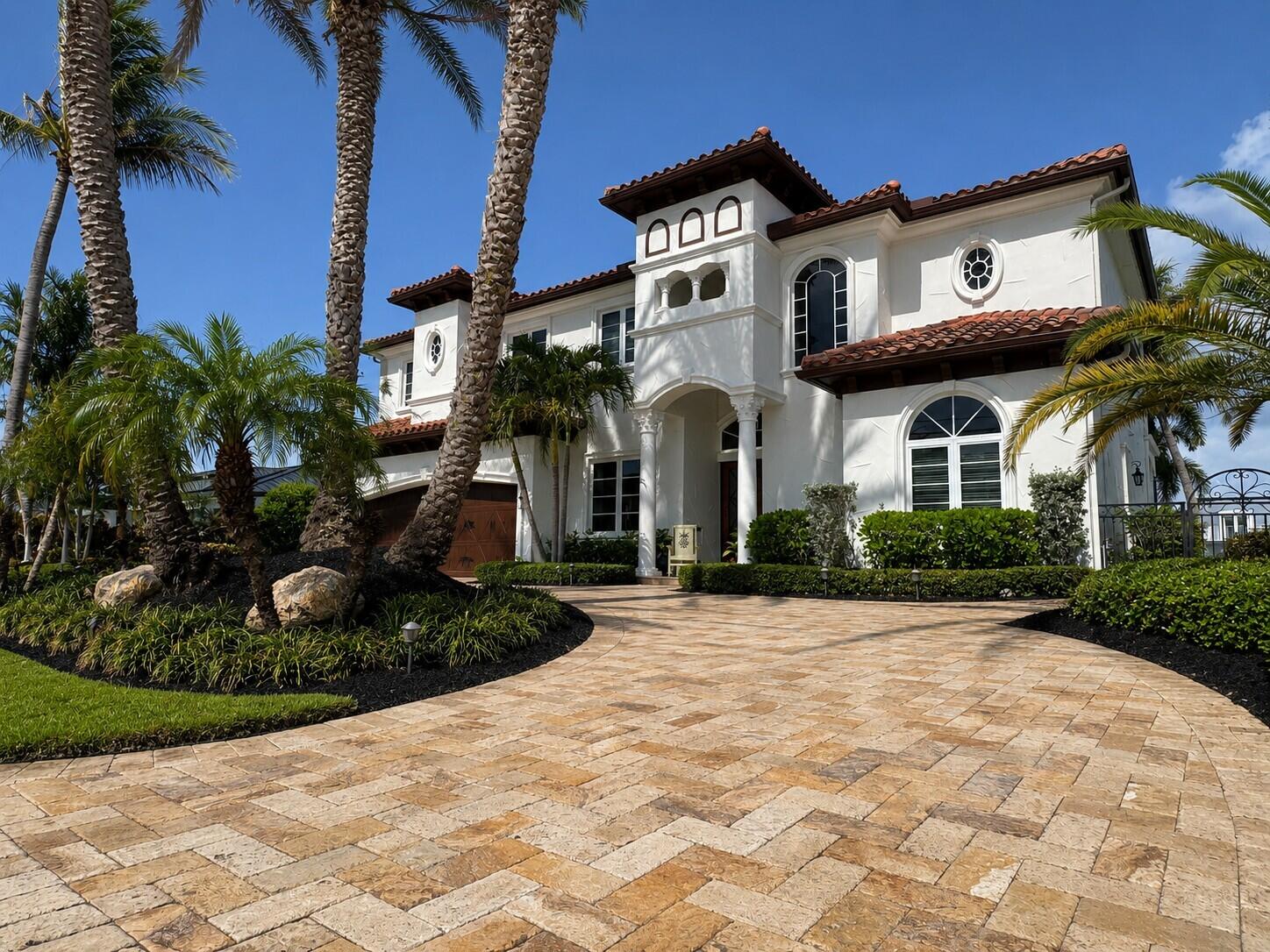 4431 NE 24th Avenue, Lighthouse Point FL 33064