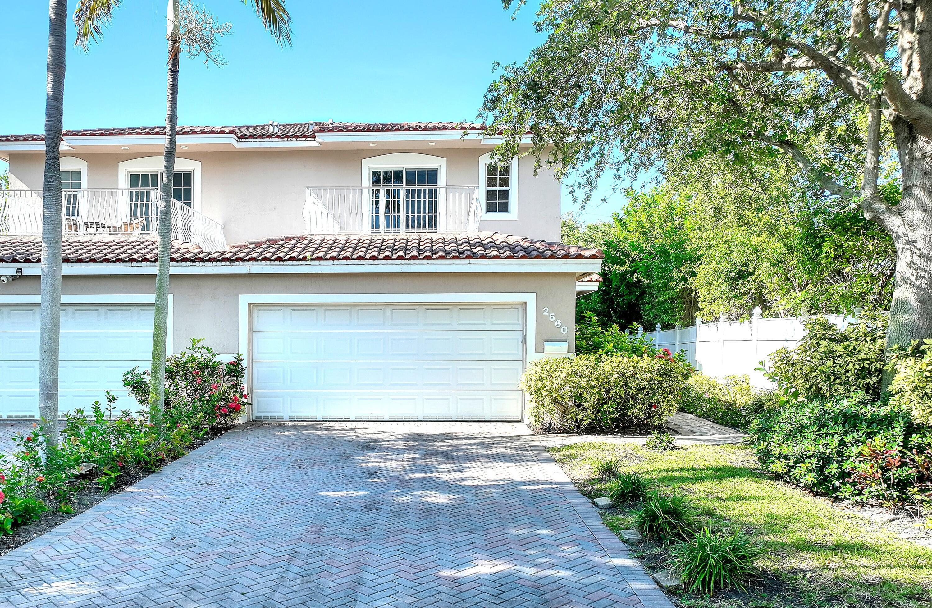 2560 NE 11th Street, Pompano Beach FL 33062