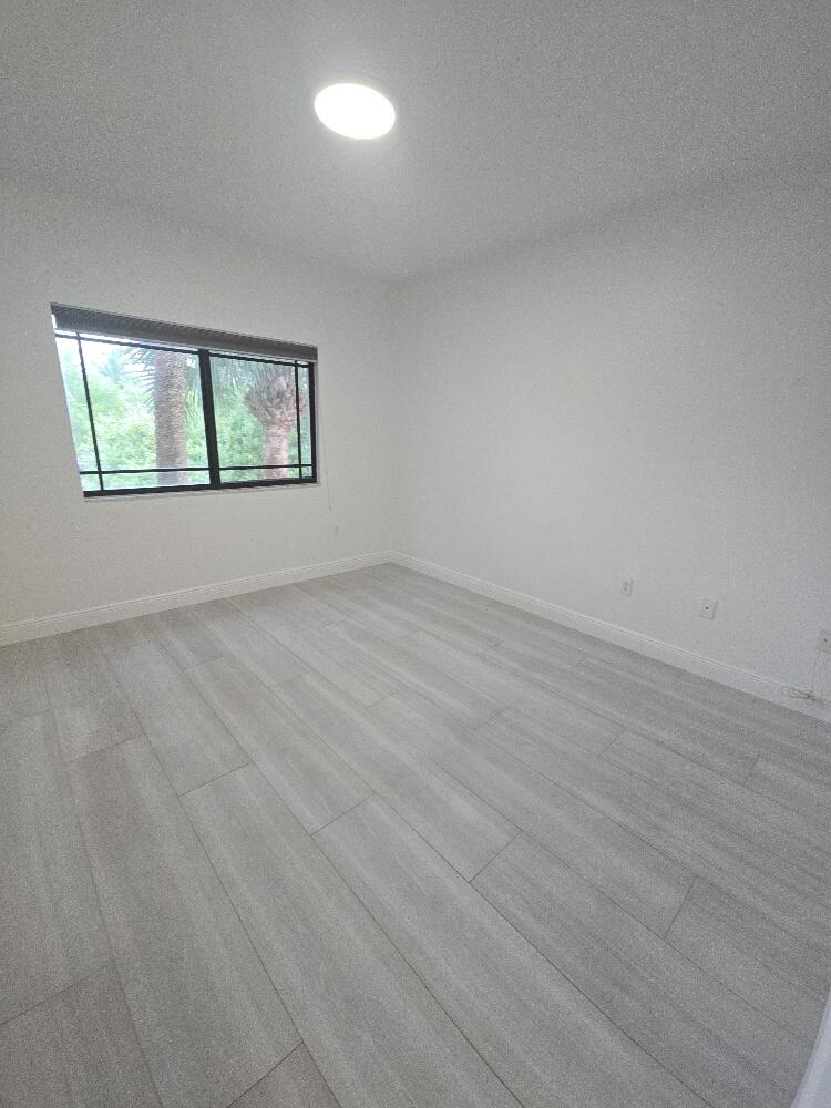 2807 VERONIA Drive # 107 — Photo 4