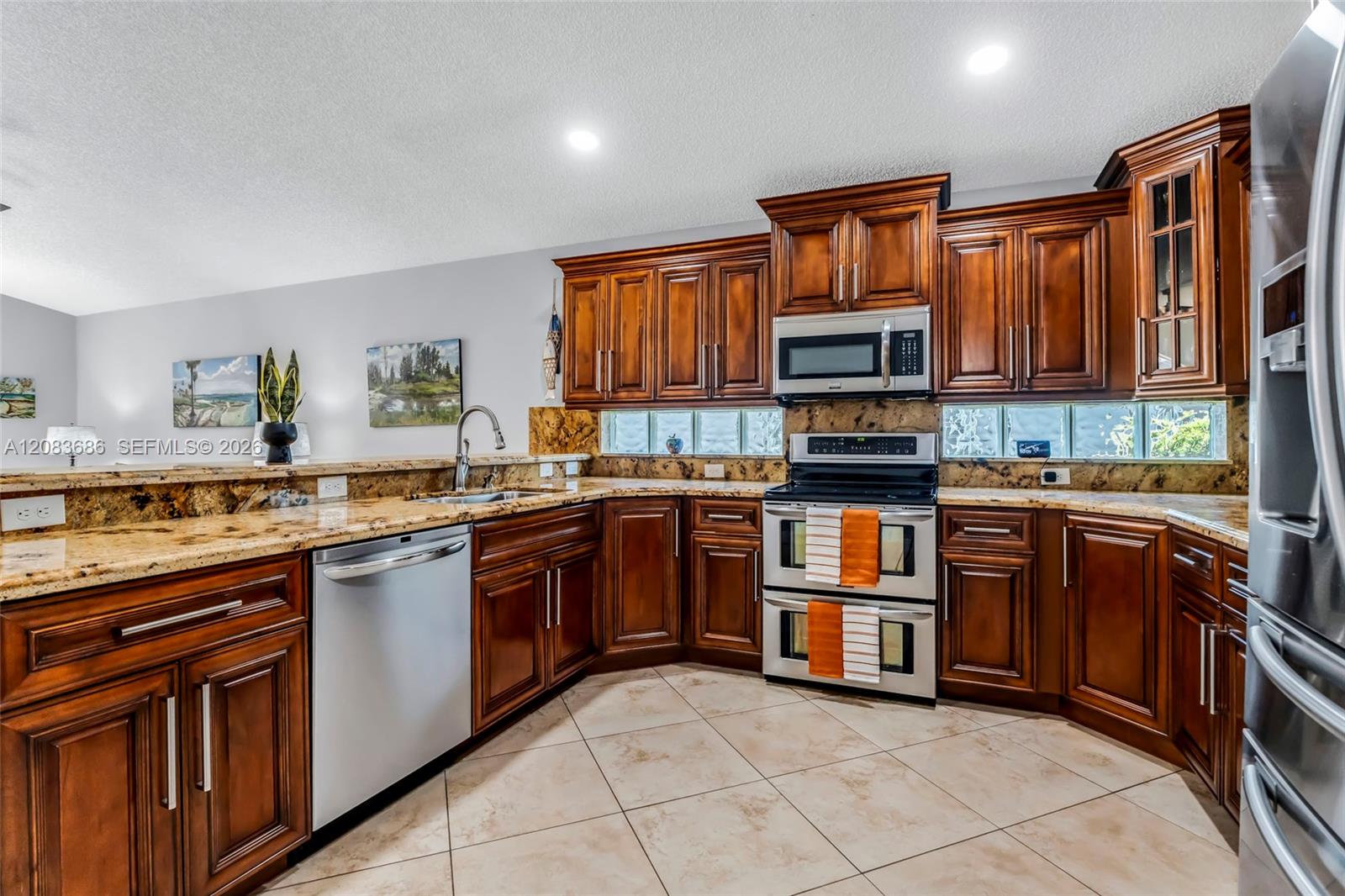 1387 SW 181st Ave — Photo 4
