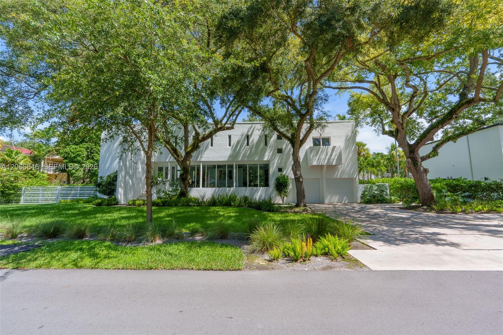 7277 SW 165th St, Palmetto Bay FL 33157