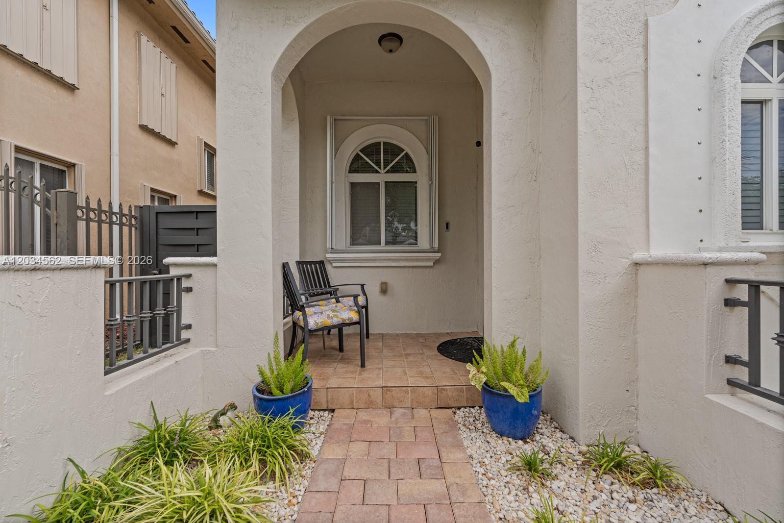 15651 SW 14th St — Photo 5