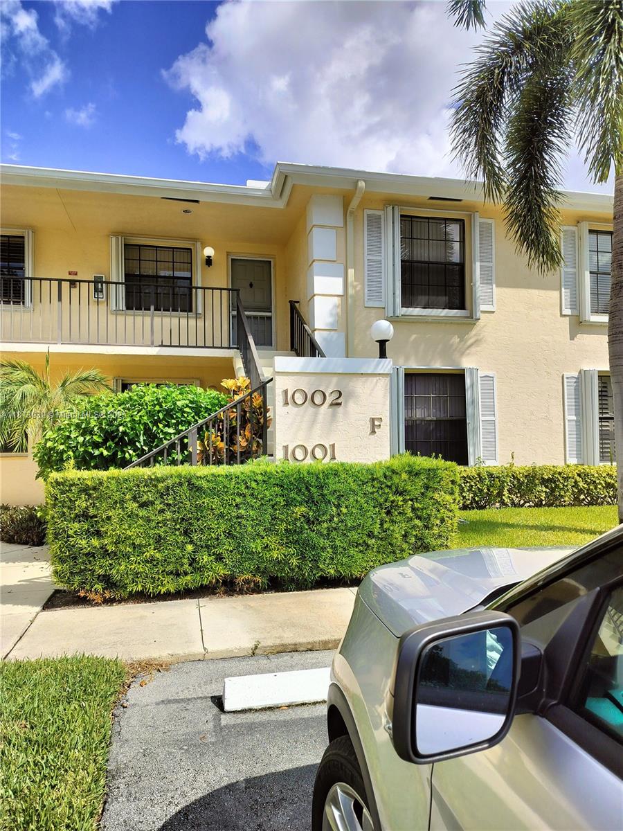 1002 Keystone Dr # F, Jupiter FL 33458