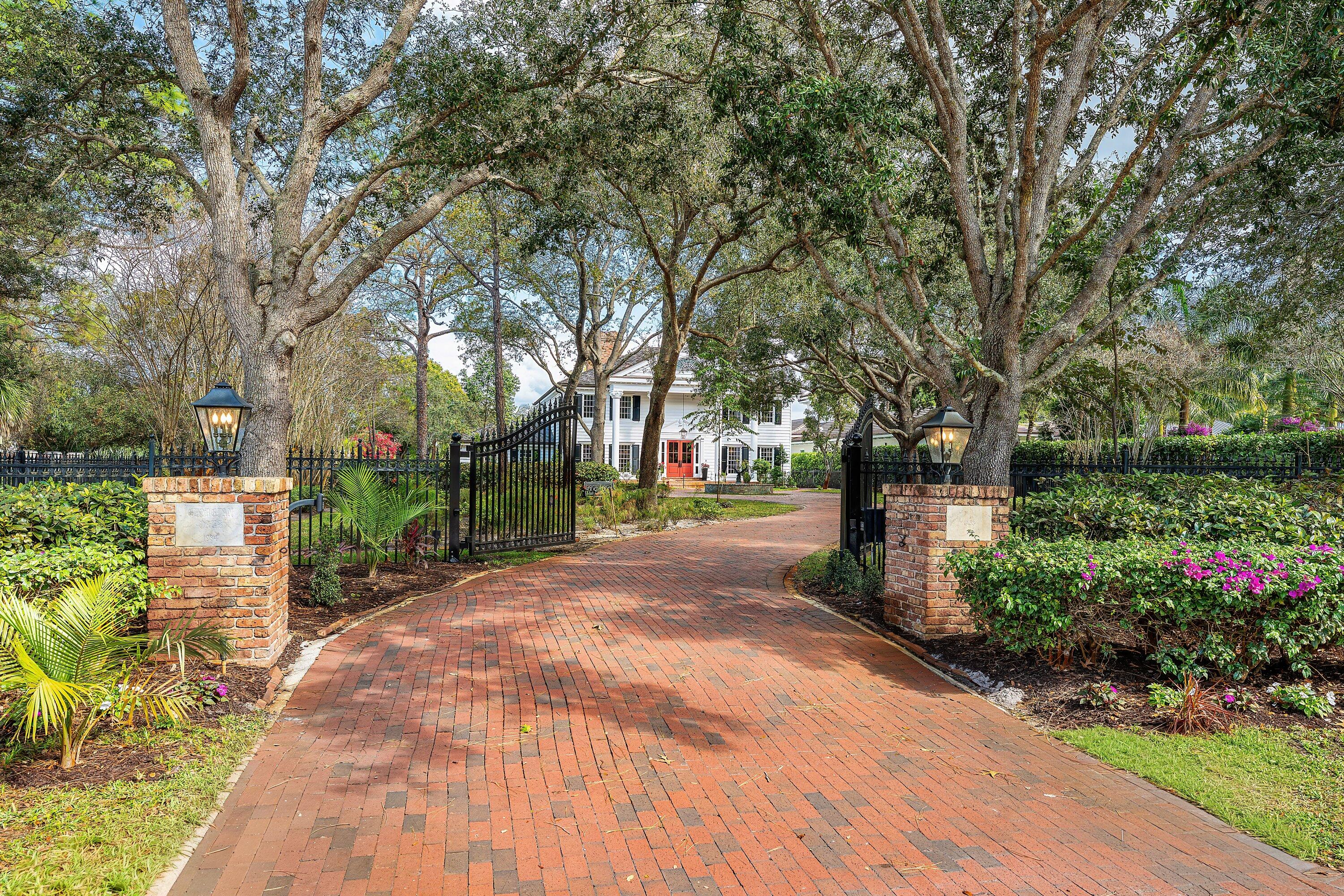 19153 SE Jupiter River Drive — Photo 2