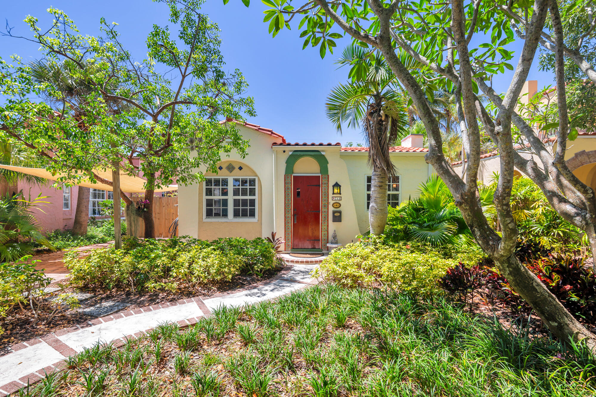 714 Sunset Road, West Palm Beach FL 33401