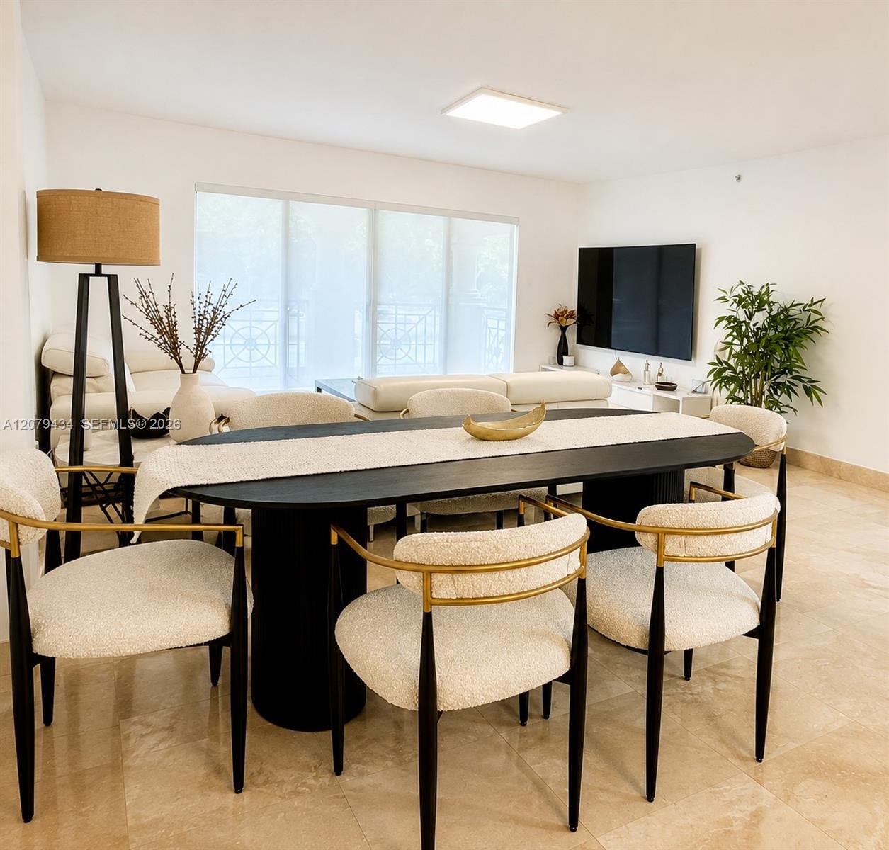 101 Sidonia Ave # 205 — Photo 2
