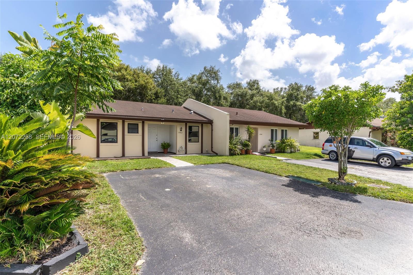 13962 SW 52 LN — Photo 2