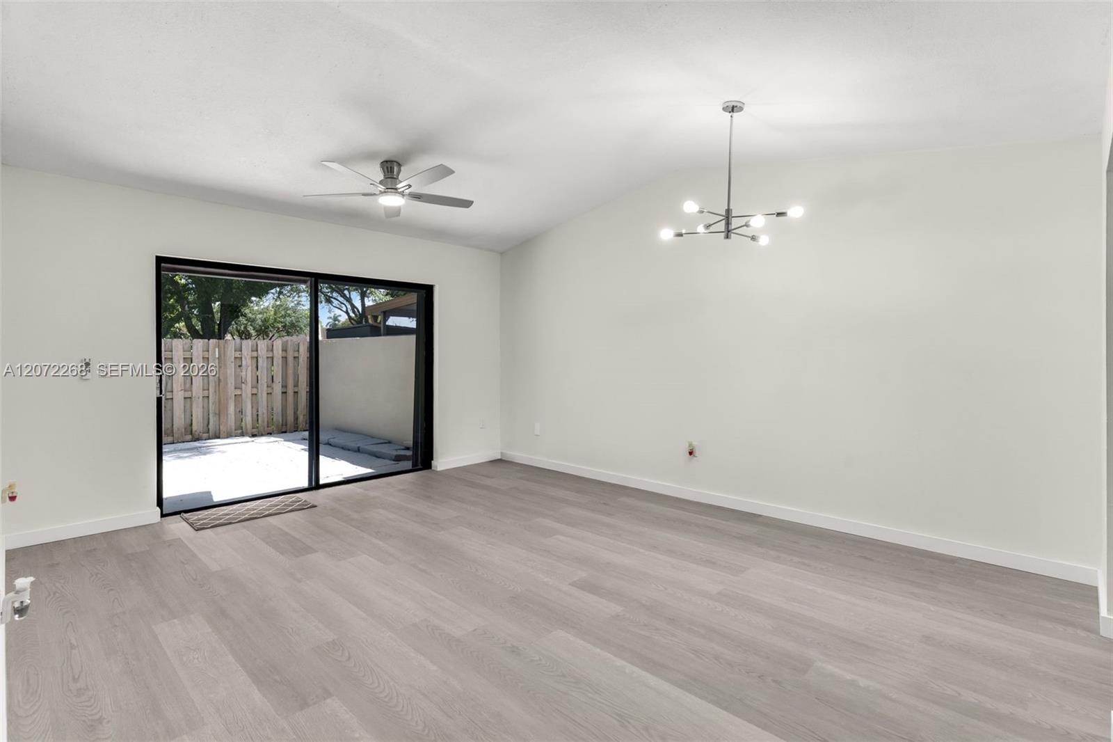 13962 SW 52 LN — Photo 4