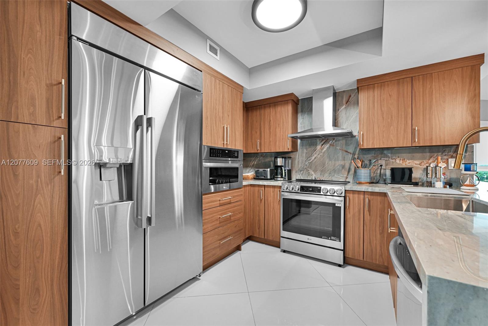 250 Sunny Isles Blvd # 804 — Photo 3