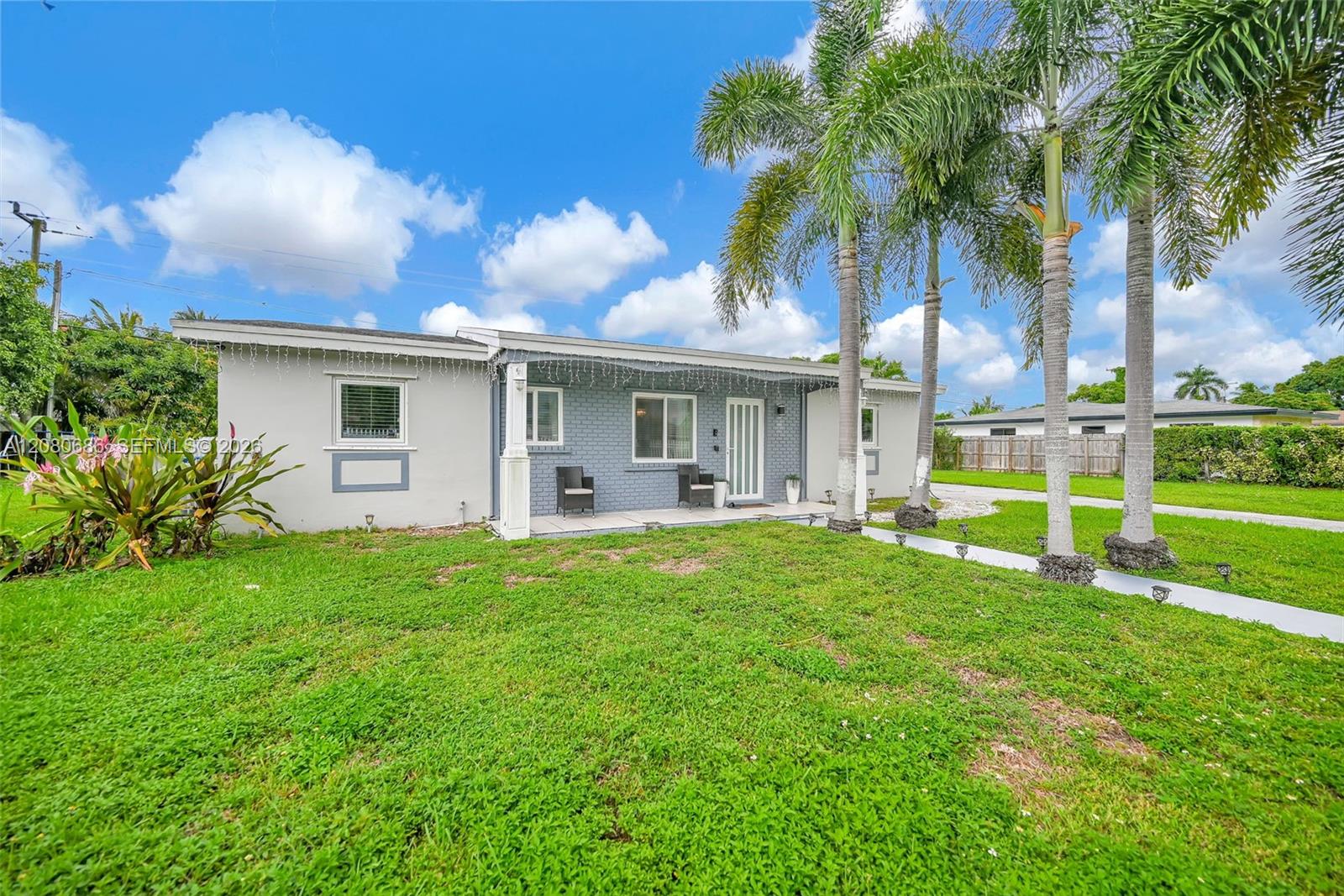 15400 SW 297th Ter — Photo 2