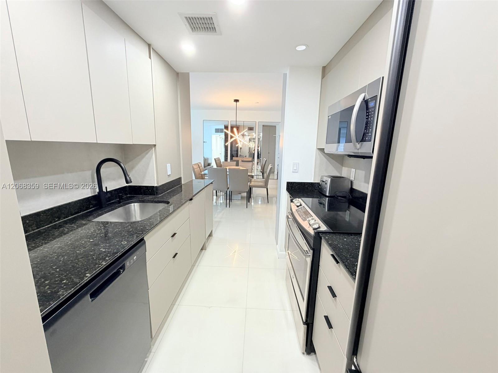 10275 Collins Ave # 606 — Photo 4