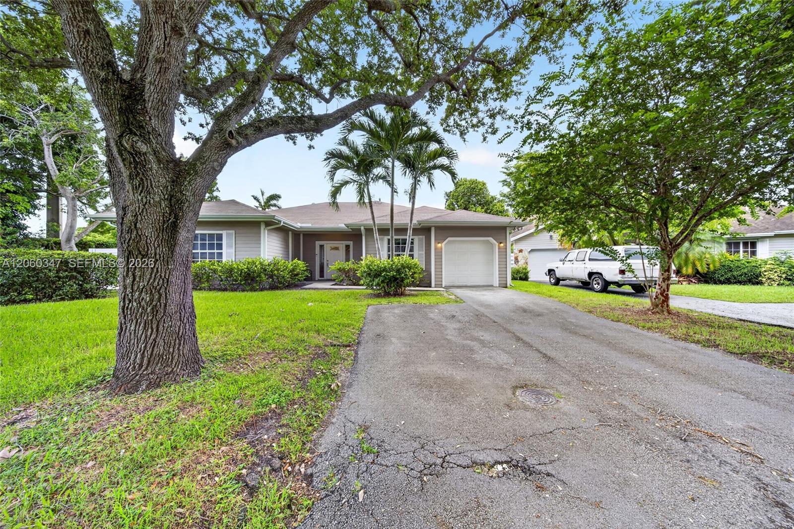 15166 SW 142nd Ct — Photo 3