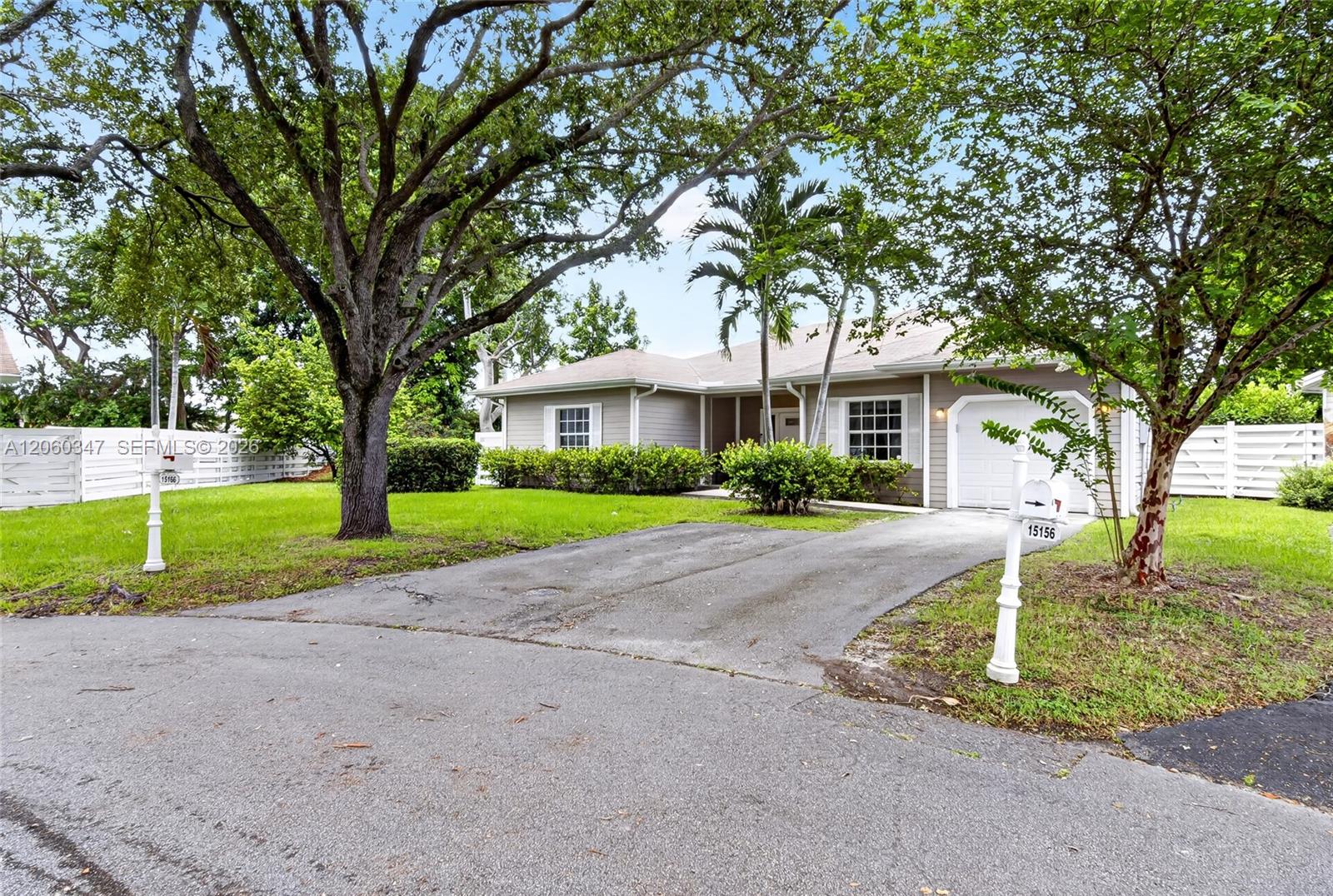 15166 SW 142nd Ct — Photo 4