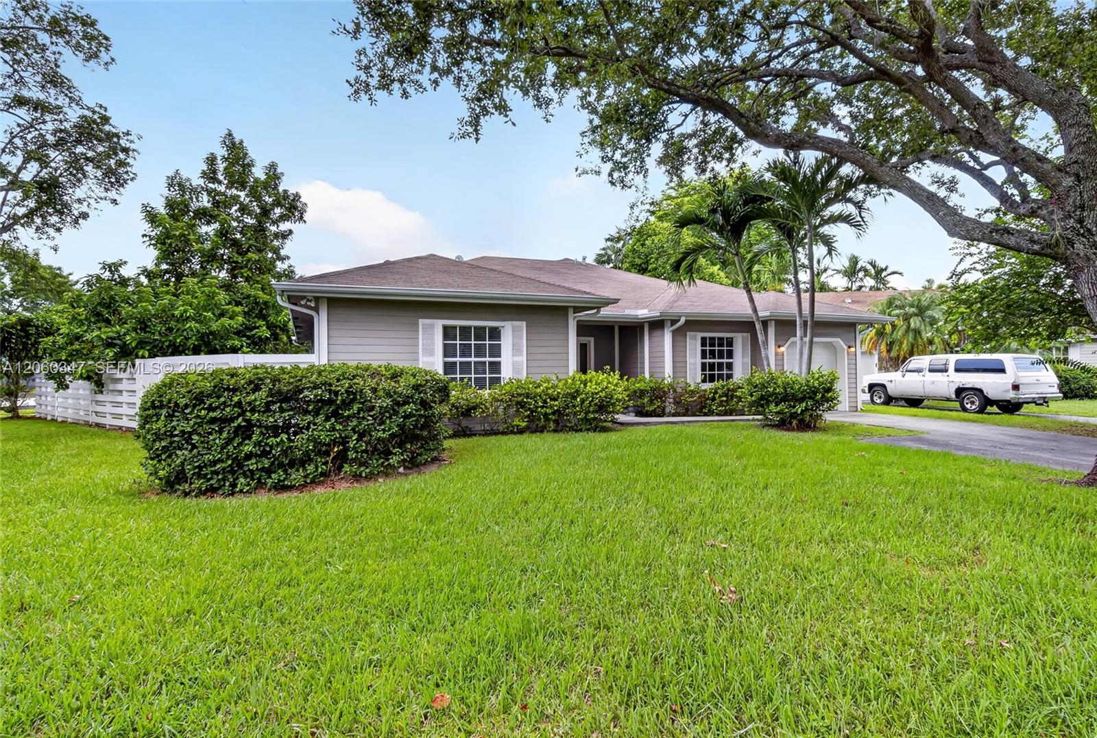 15166 SW 142nd Ct — Photo 5