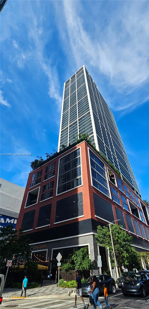159 NE 6th St # 2513 — Photo 3