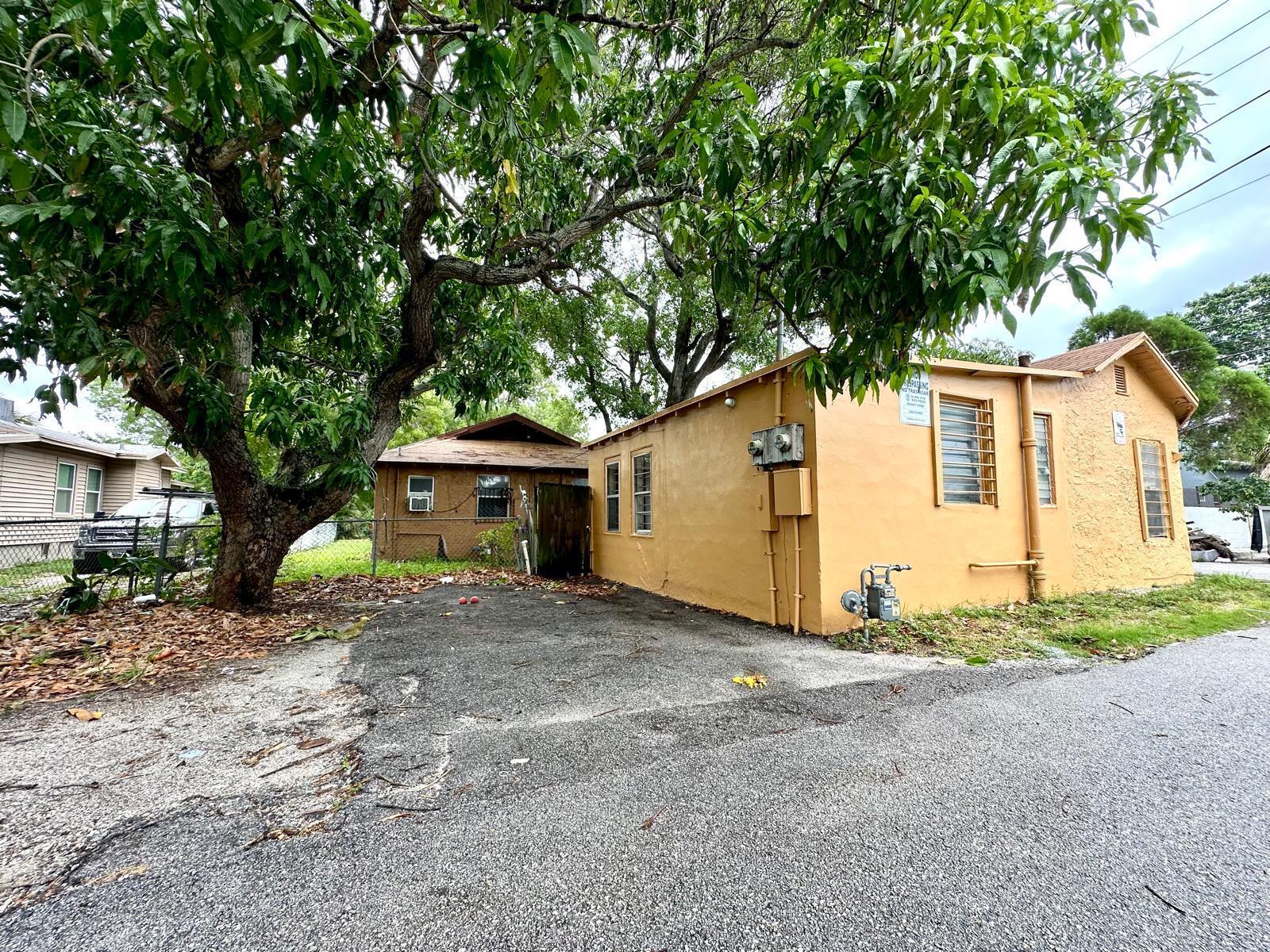 610 33rd Street # 1/2, West Palm Beach FL 33407