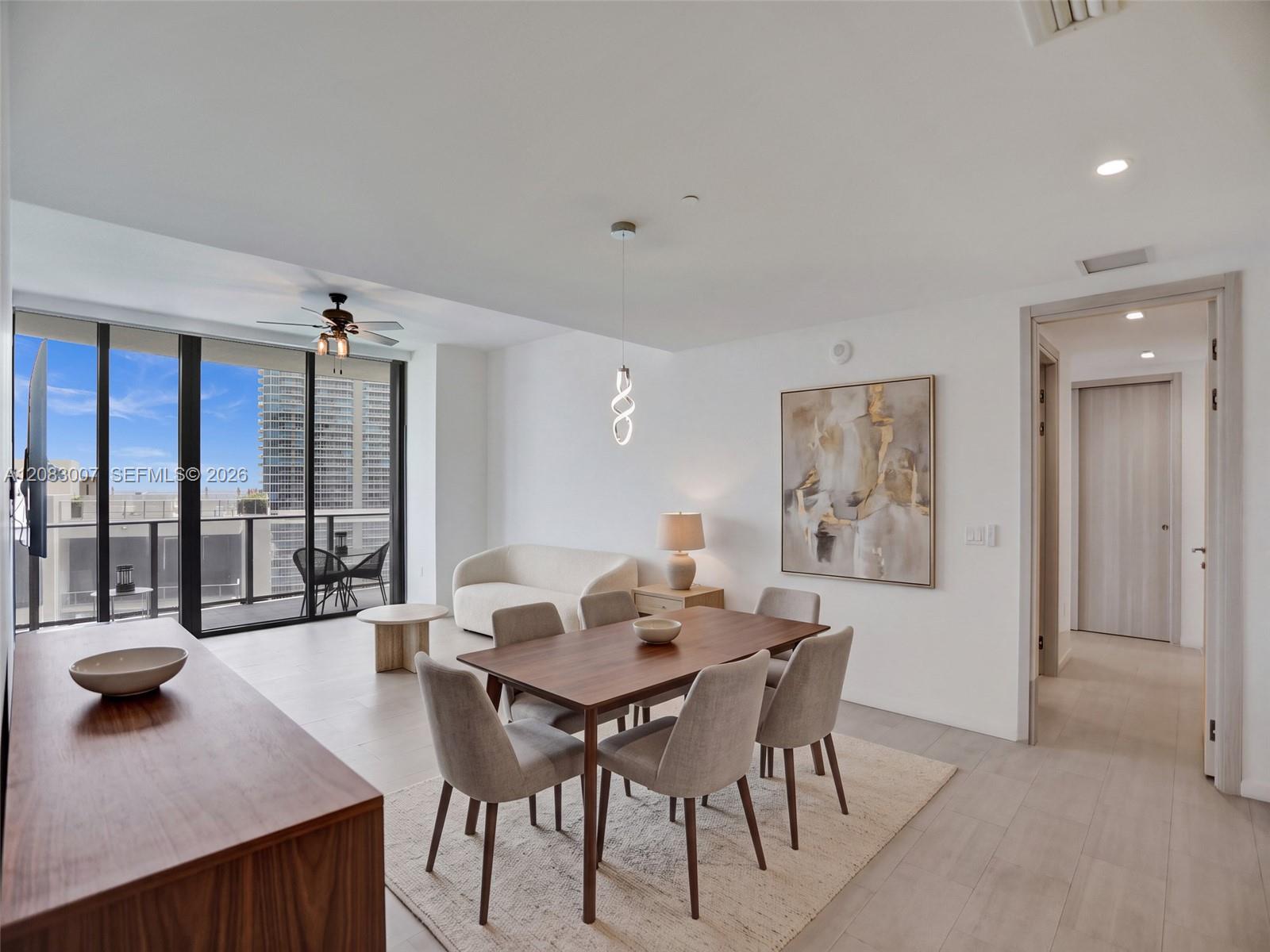 1000 Brickell Plz # PH5103 — Photo 2