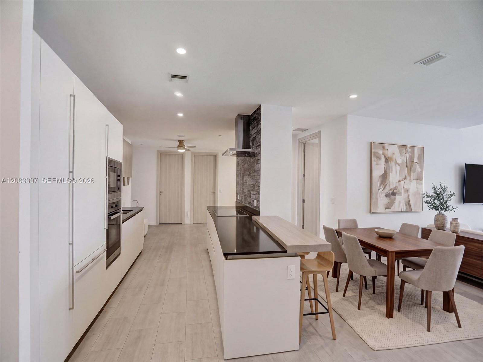1000 Brickell Plz # PH5103 — Photo 4