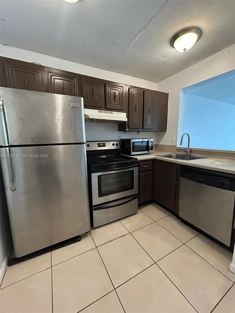 496 NW 165th St Rd # 310 — Photo 4