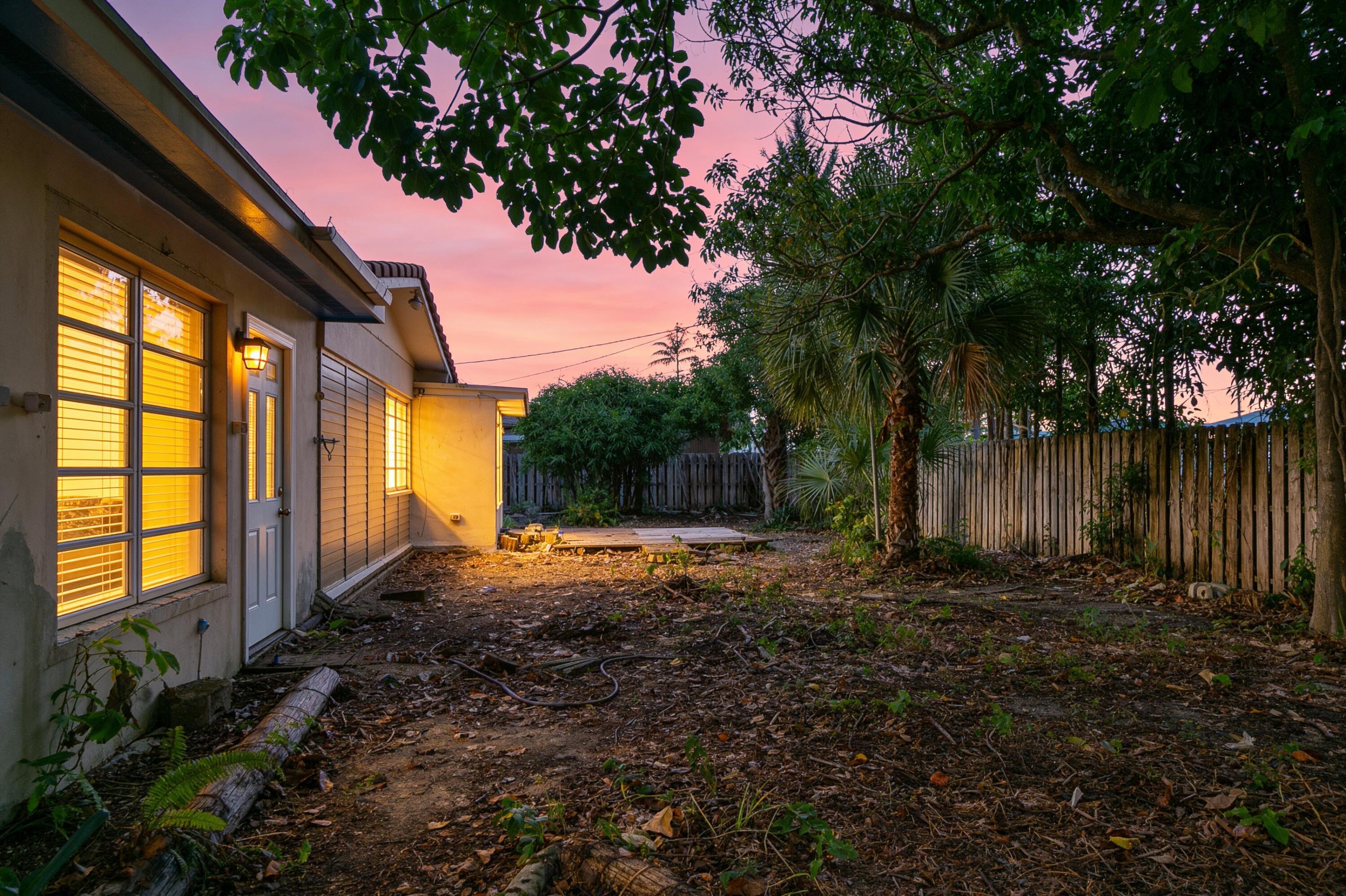 916 SE 12TH Avenue — Photo 4