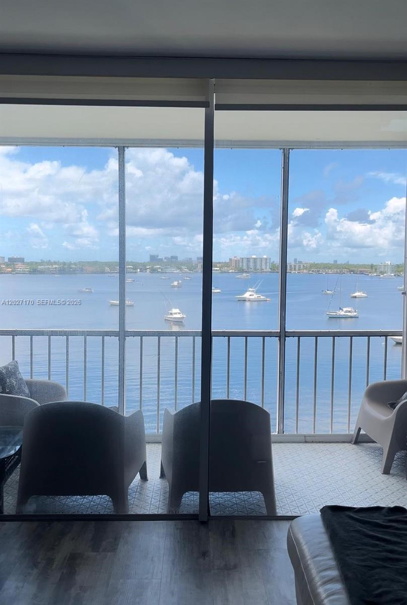 2910 Point East Dr # M609, Aventura FL 33160