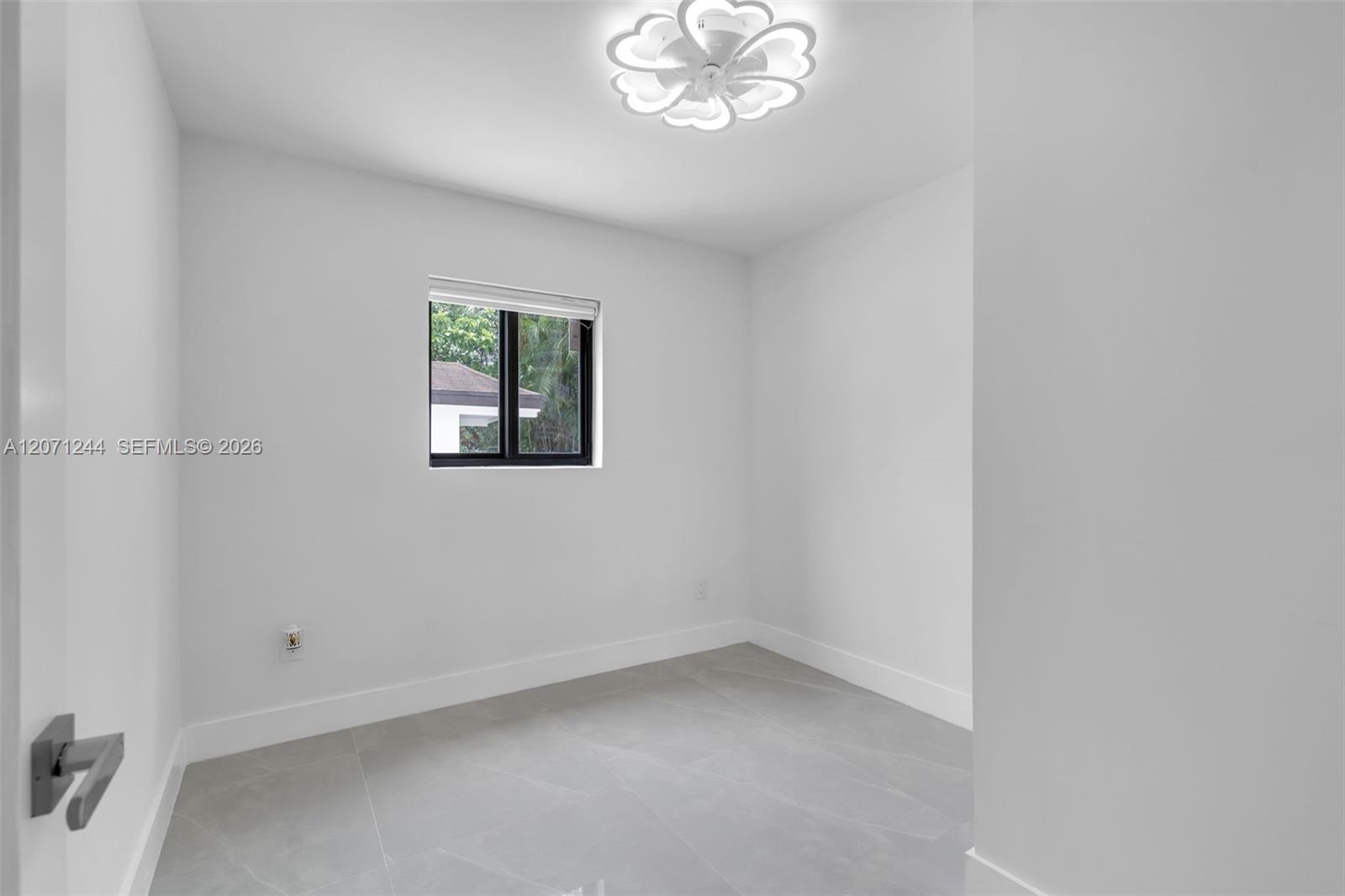 4450 NW 169th Ter View 14