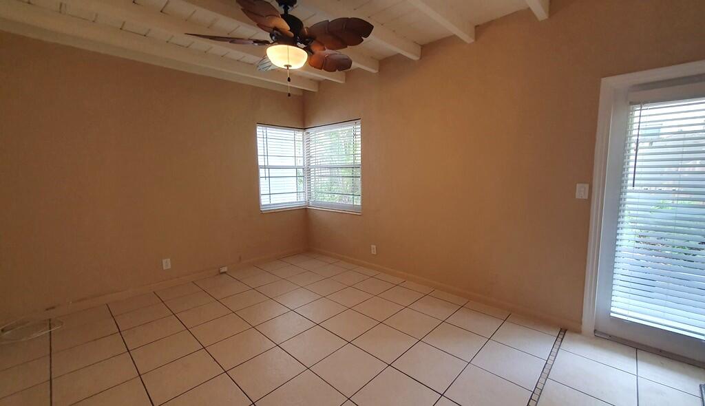 817 NE 16TH Terrace # 2 — Photo 2