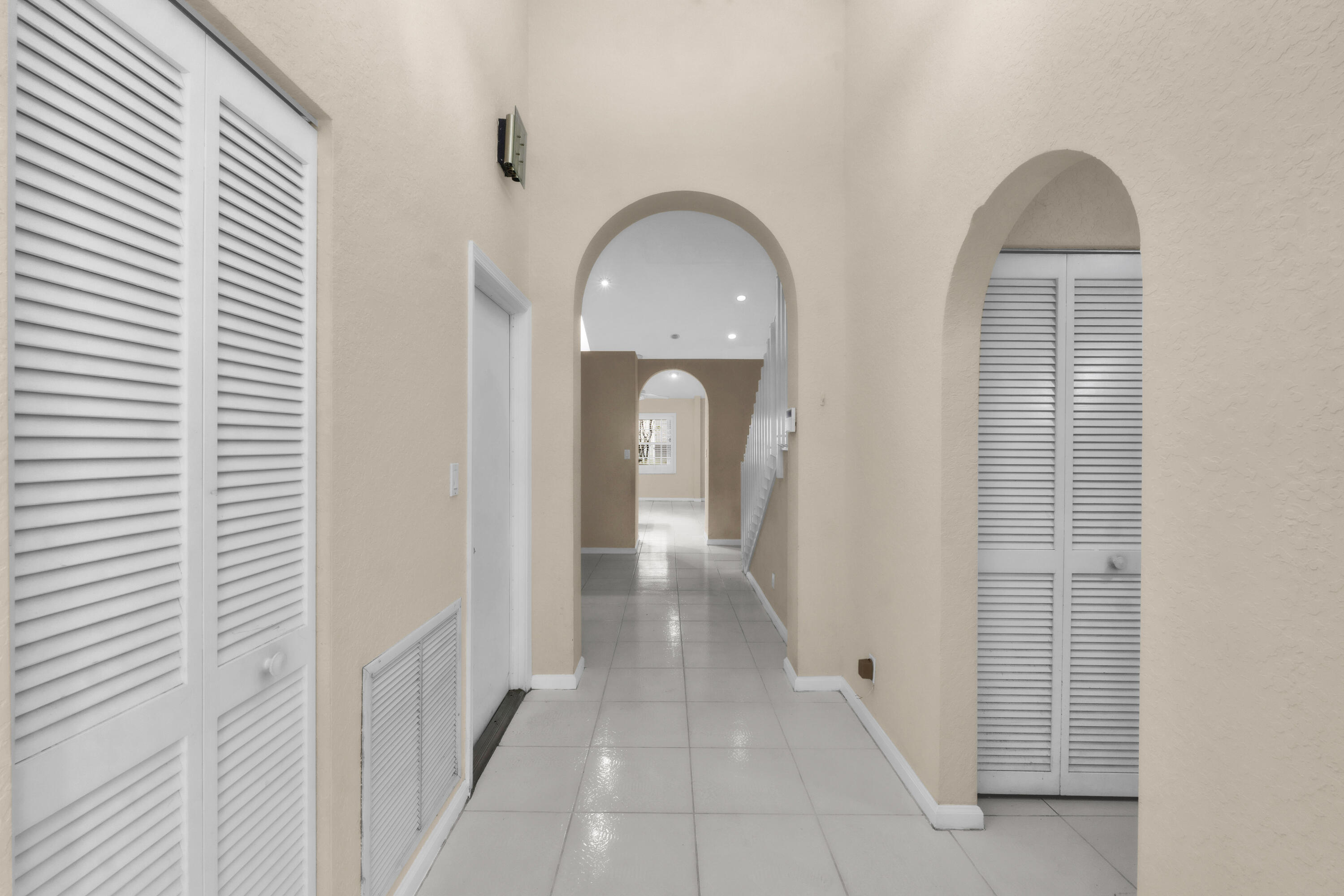 12720 NW 20th Court — Photo 3