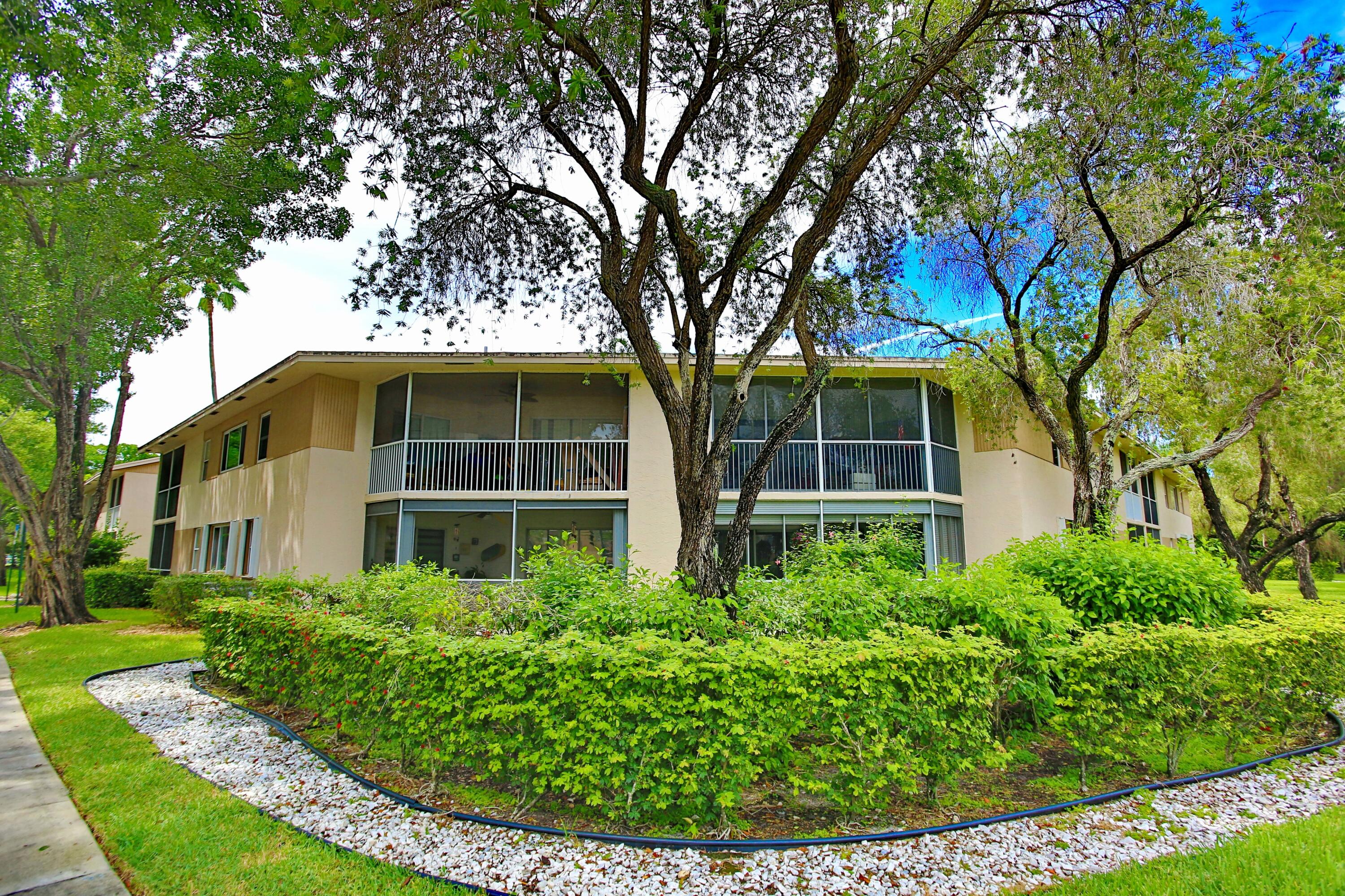 7553 TRENT Drive # 211, Tamarac FL 33321