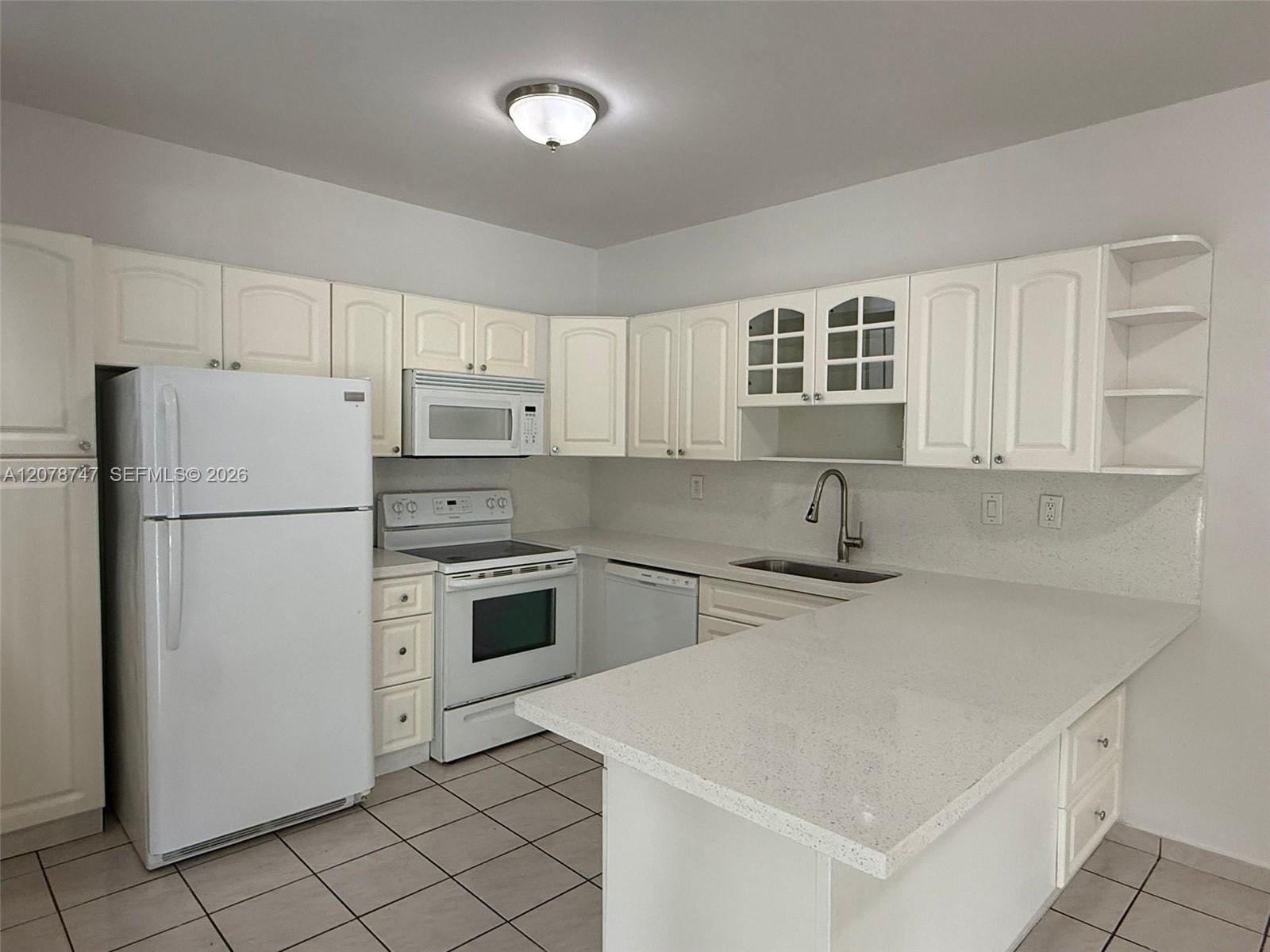 746 NW 105th Pl # A6 — Photo 3