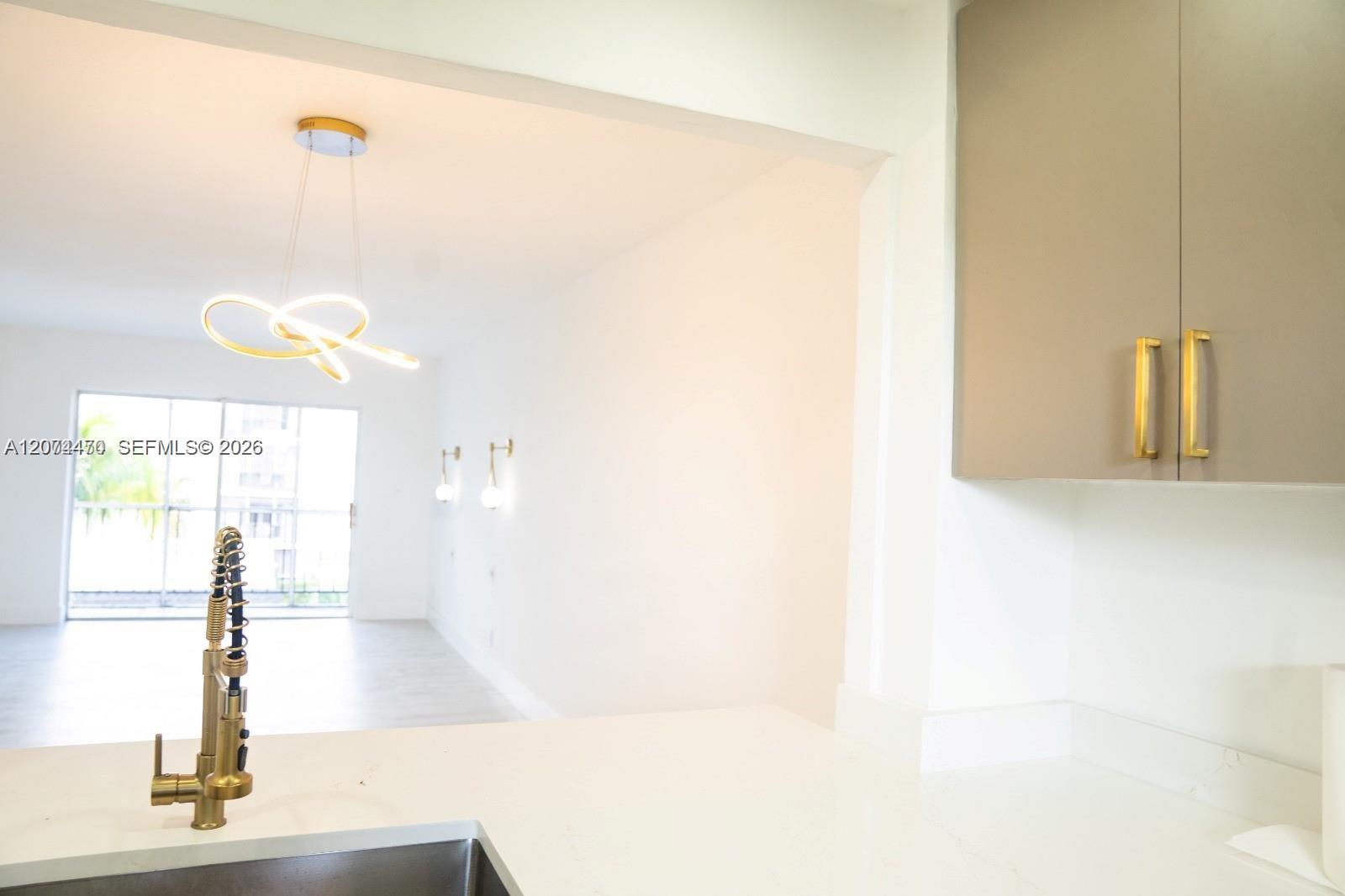 220 SW 9th Ave # 306 — Photo 2
