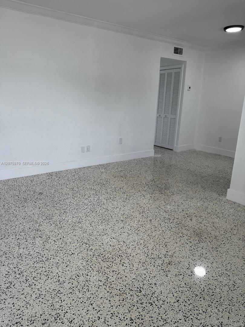 2725 SW 25th St # 3 — Photo 4
