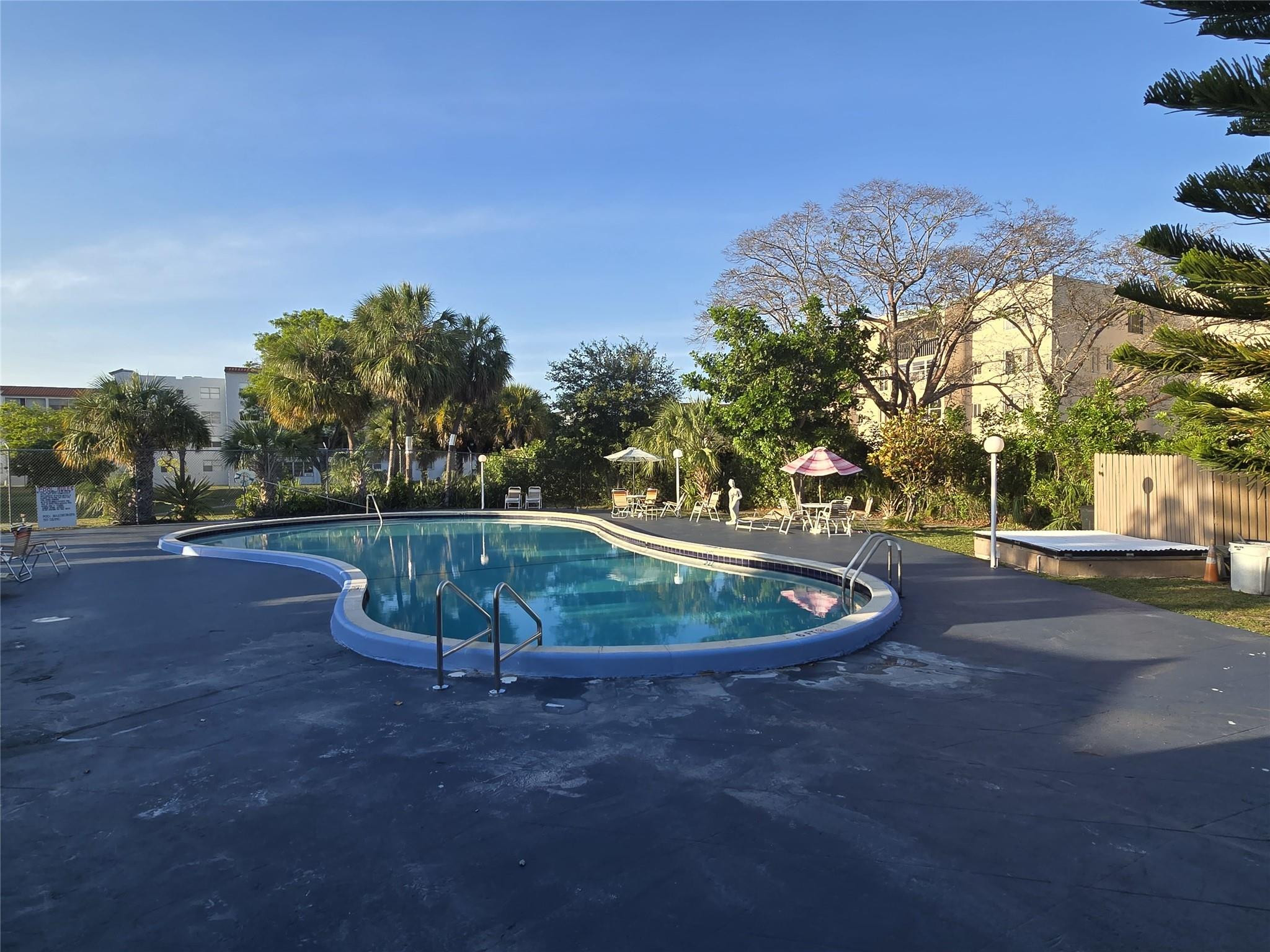2860 SOMERSET Drive # 317K — Photo 4