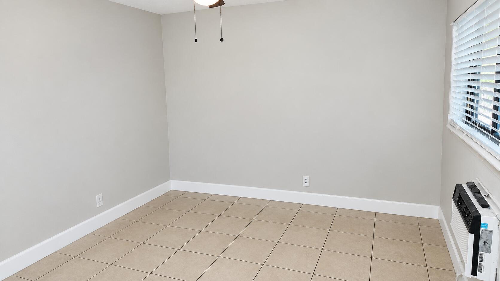 435 NW 41st Street # 2 — Photo 2