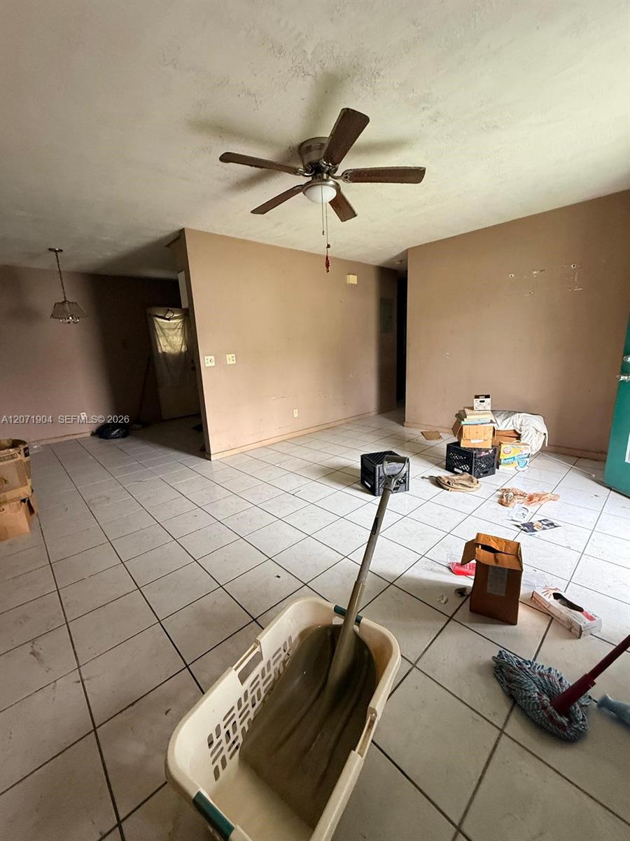 2911 NW 161st St — Photo 5