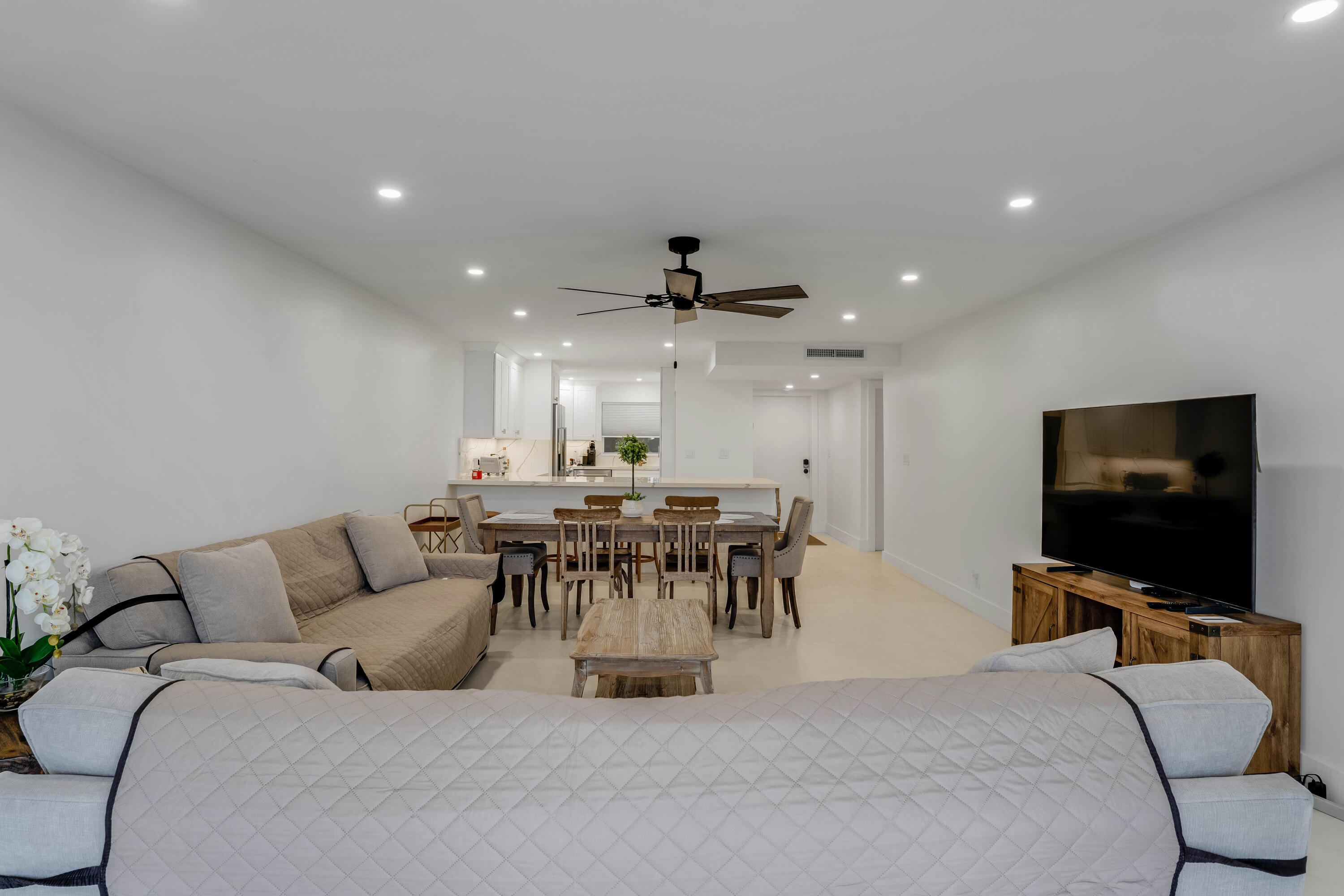 401 BRINY Avenue # 315 — Photo 3