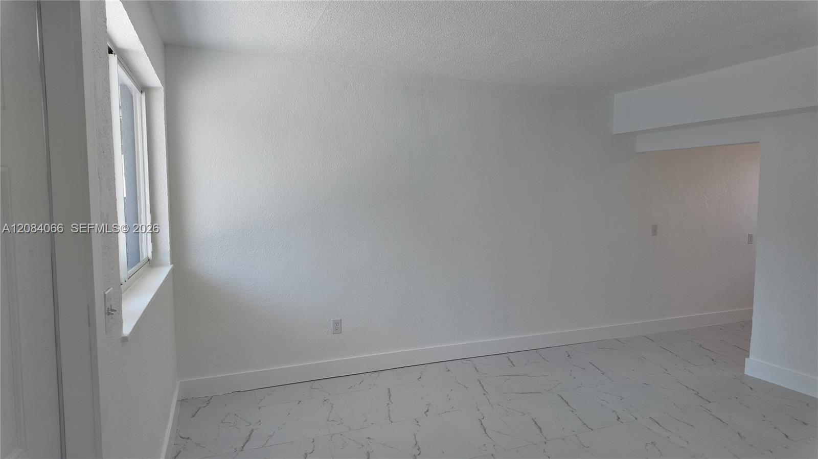3737 NW 20th Ave # 3737 — Photo 3