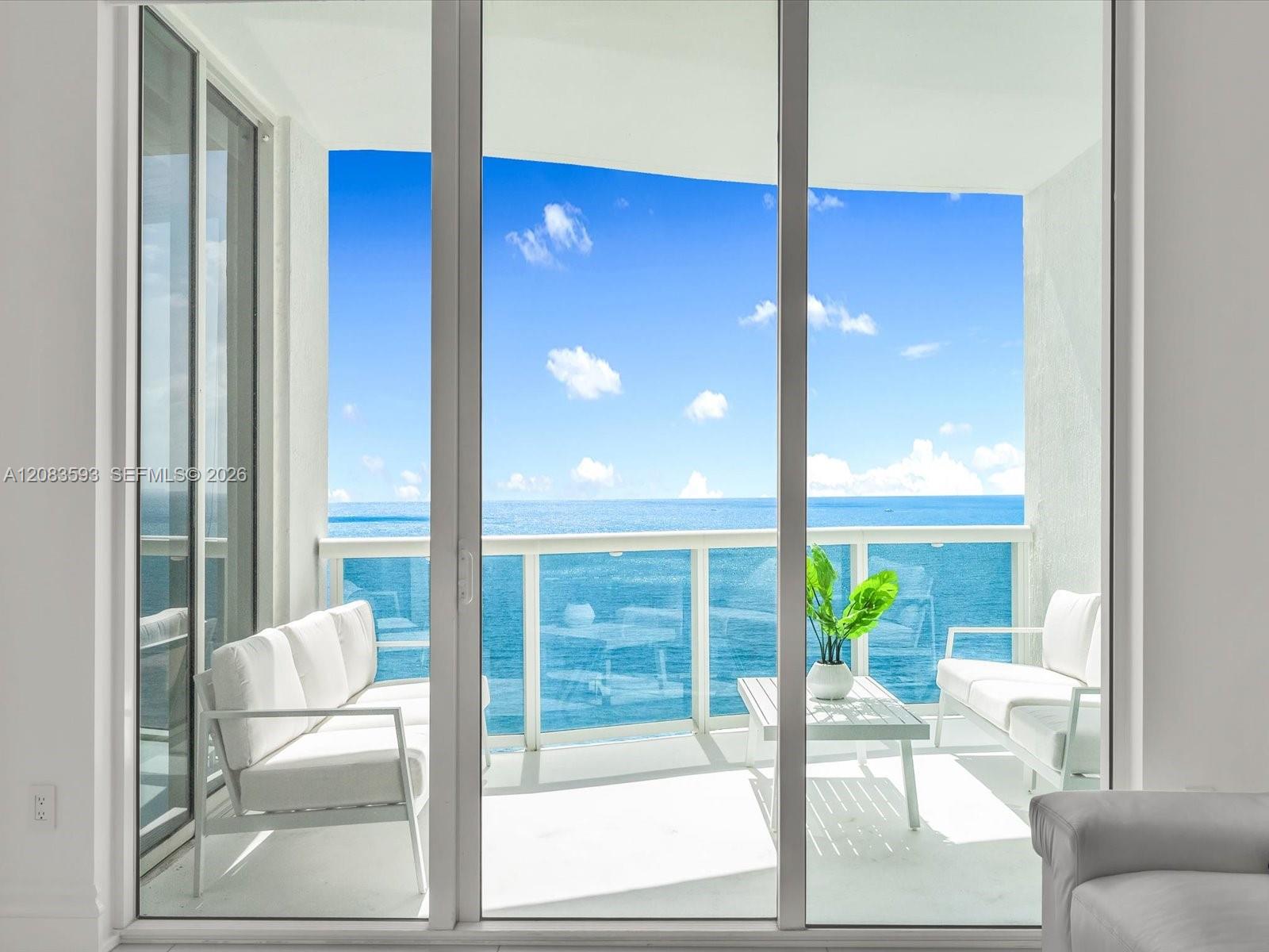15901 Collins Ave # 1606 — Photo 2