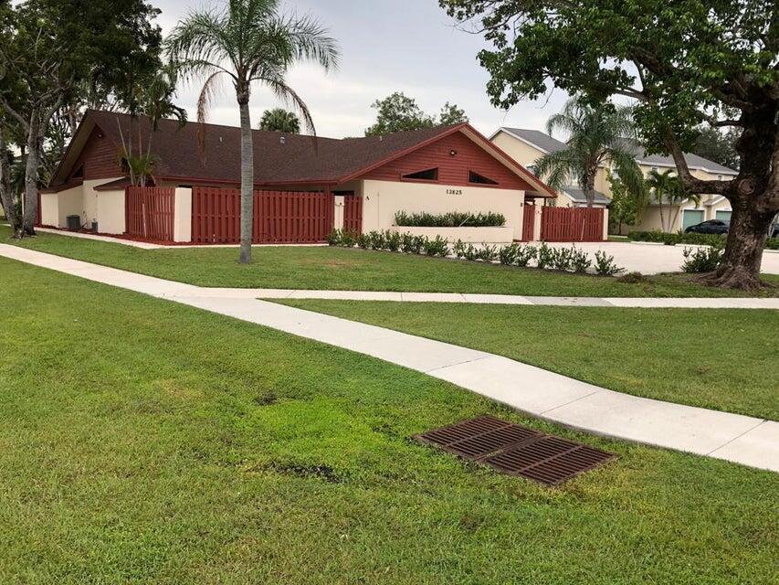 13825 YARMOUTH Drive # D, Wellington FL 33414