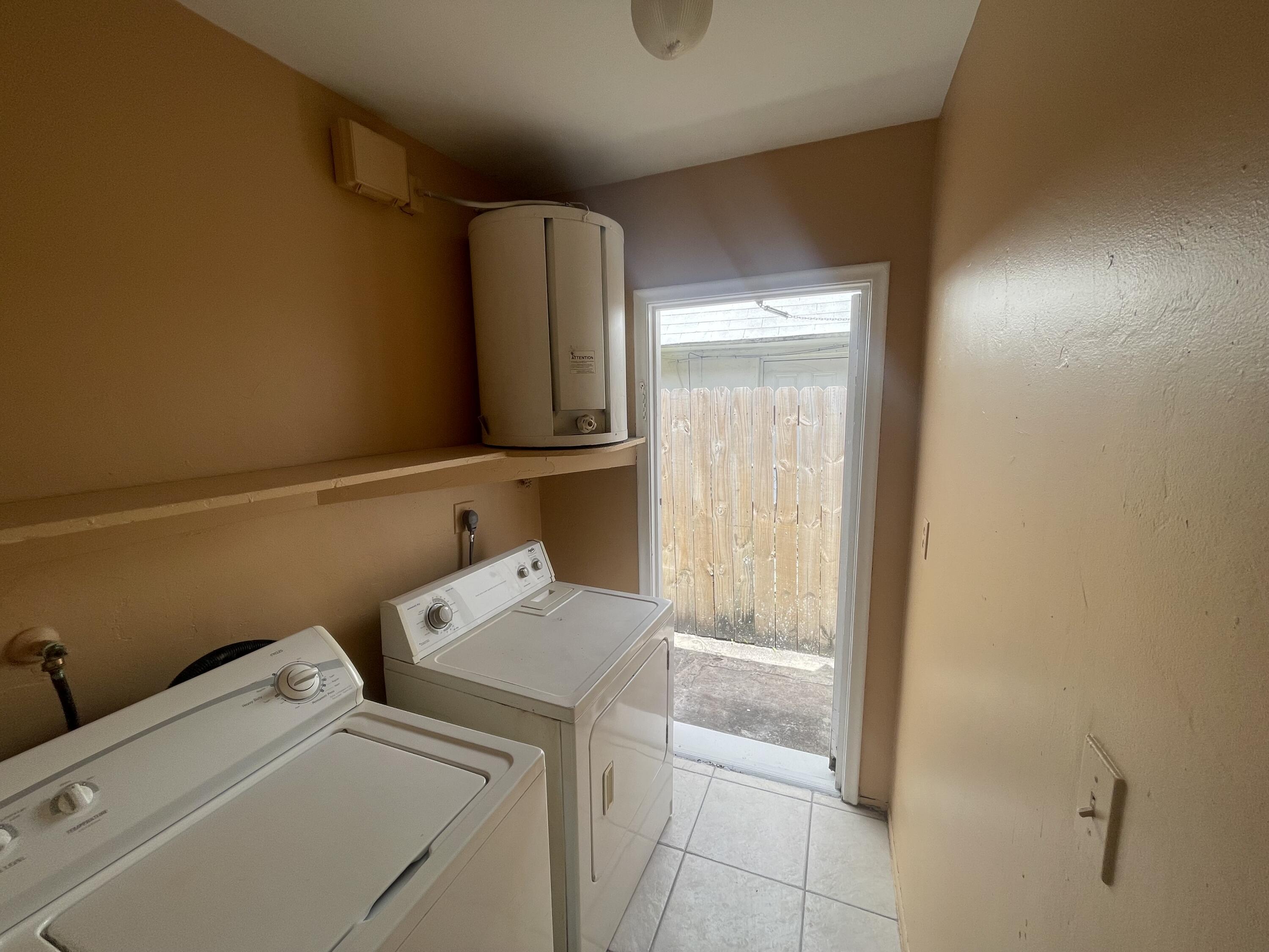1316 NW 8TH Avenue # A — Photo 5